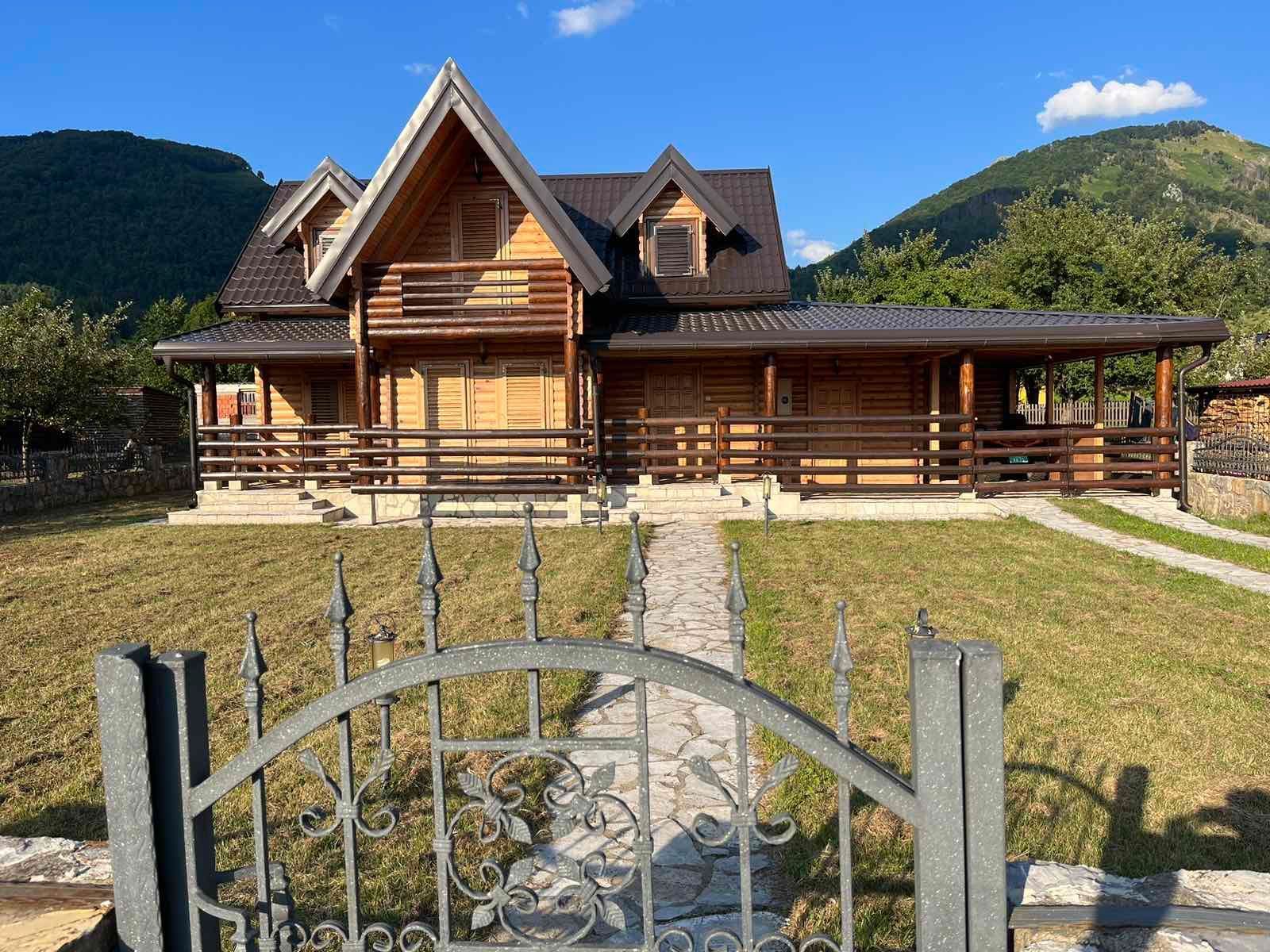 amforaproperty.com/Kolasin-Planinska kuca 180m2 na atraktivnoj lokaciji