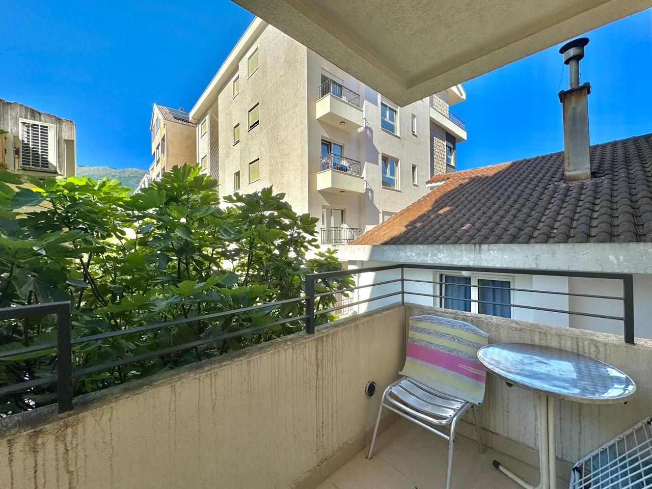 amforaproperty.com/Budva,Centar-Dvosoban stan 75m2 sa parking mestom