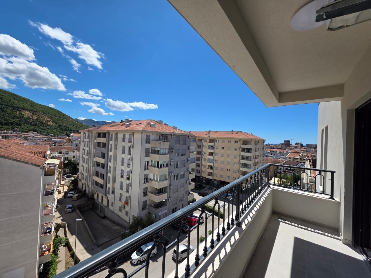 Trosoban stan 84.66m2 u novom kompleksu u izgradnji,Budva - Amfora Real Estate