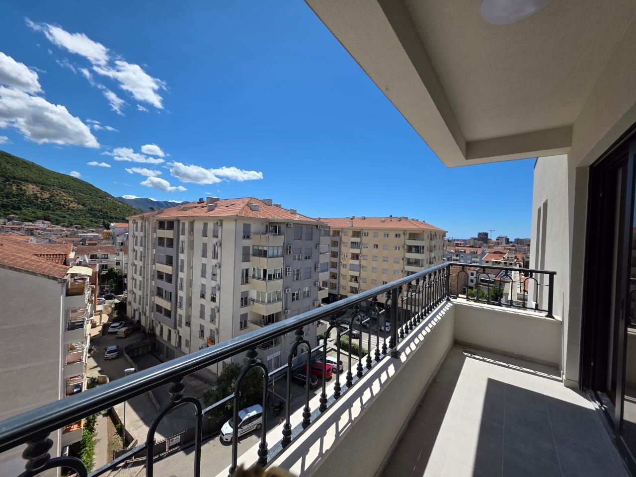 Trosoban stan 84.66m2 u novom kompleksu u izgradnji,Budva - Amfora Real Estate