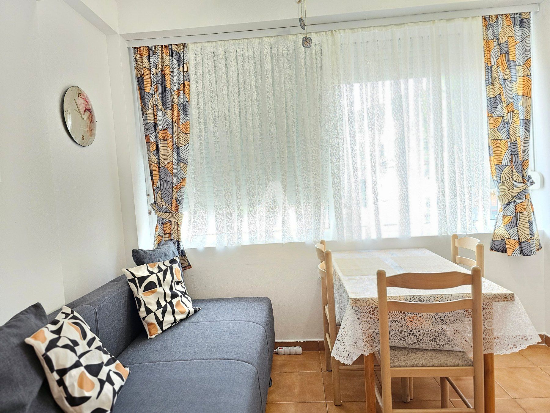 amforaproperty.com/APARTMAN KADMO BUDVA-STAN NA DAN