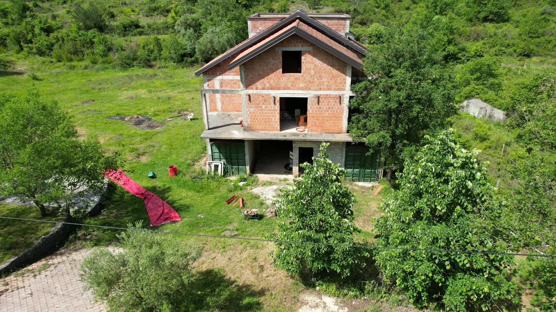 amforaproperty.com/Radanovici,Kotor-Ekskluzivno imanje od 83.000 m² sa vinogradom, jezerom i izvorskom vodom