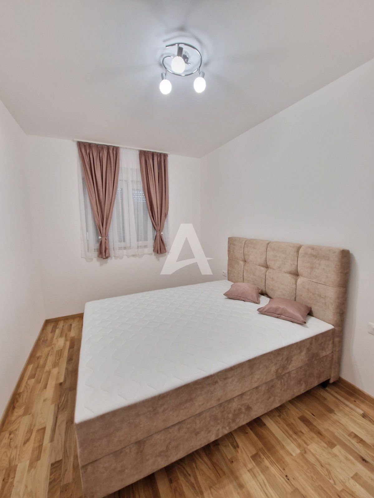 amforaproperty.com/STAN NA DAN-APARTMAN VOLNA BECICI