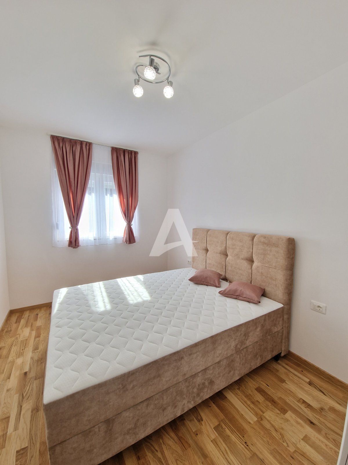 amforaproperty.com/STAN NA DAN-APARTMAN VOLNA BECICI