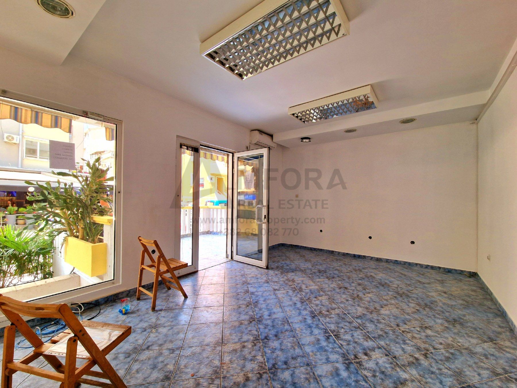 Izdavanje poslovnog prostora u Budvi, Rozino  (na duzi period) - Amfora Real Estate