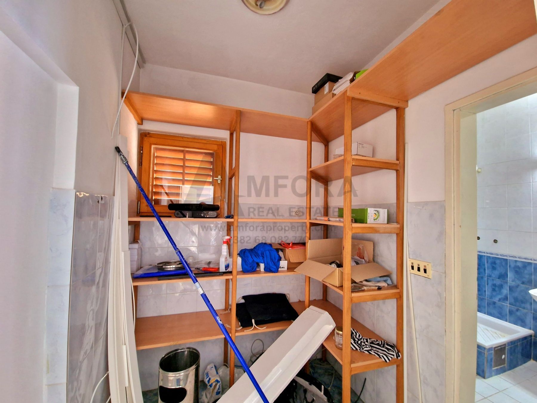 Izdavanje poslovnog prostora u Budvi, Rozino  (na duzi period) - Amfora Real Estate