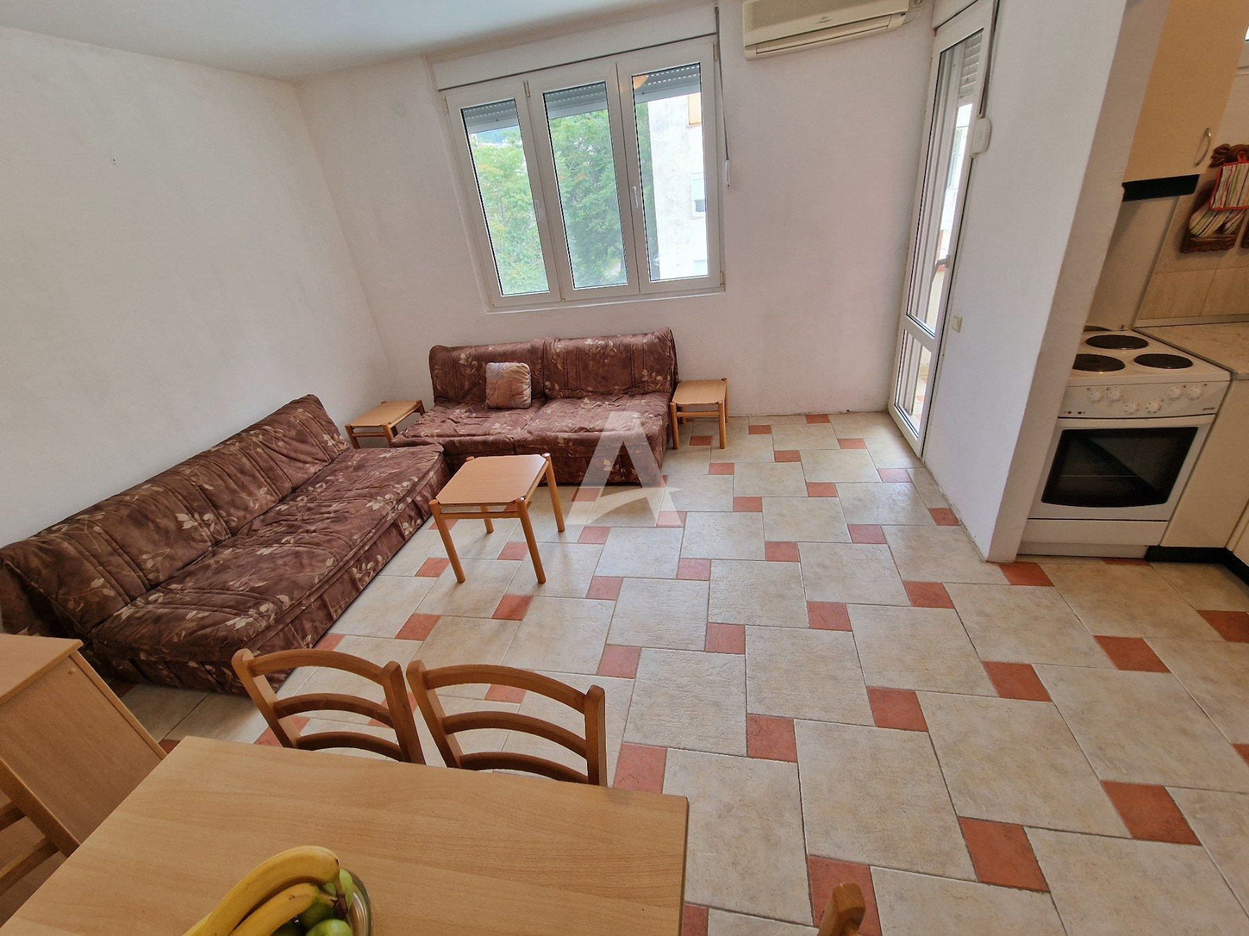 amforaproperty.com/Jednosoban stan 40m2 u centru Budve (NA DUZI PERIOD)