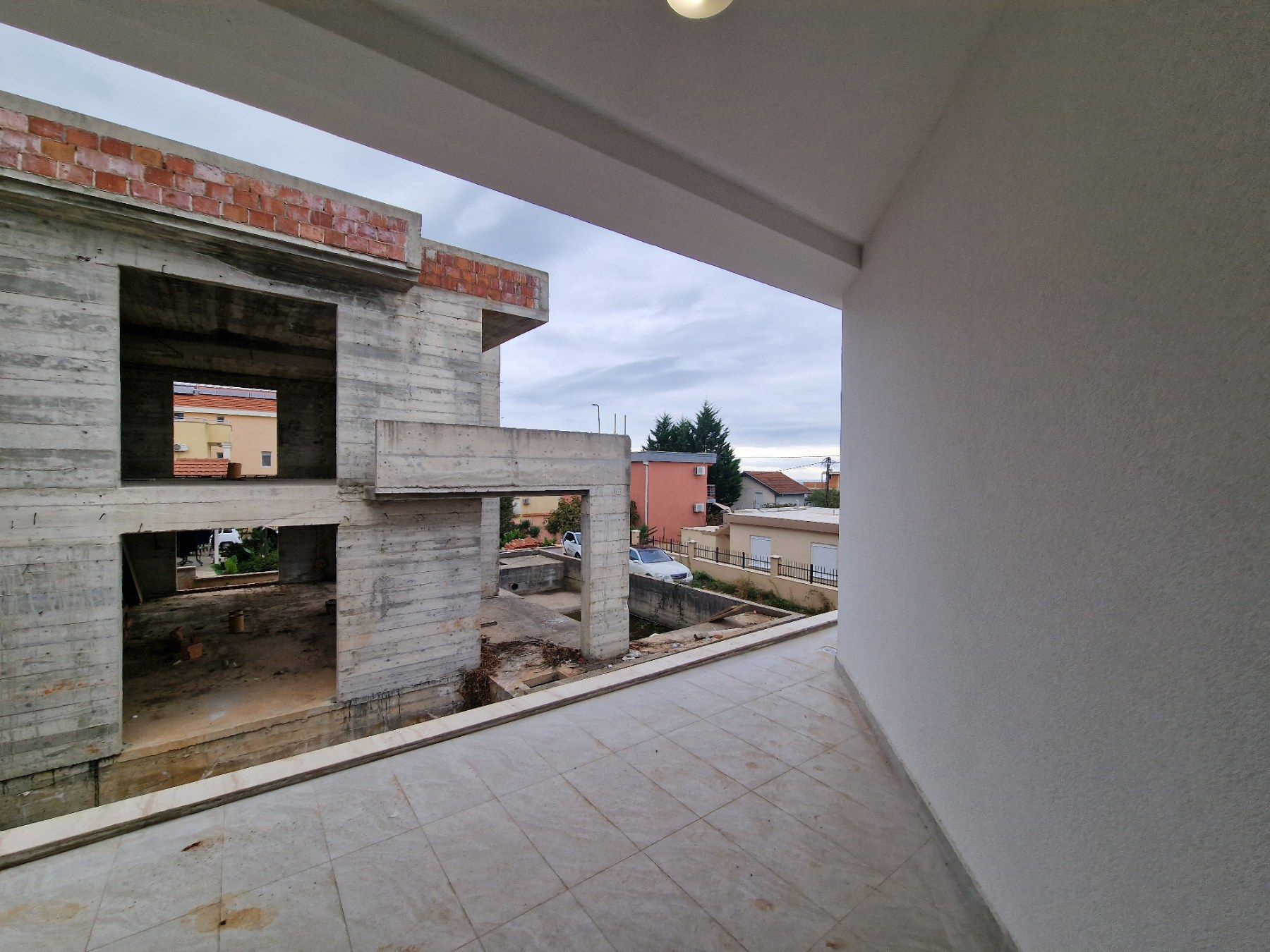 amforaproperty.com/Nova luksuzna vila 453m2 sa bazenom u Krimovici, opština Kotor