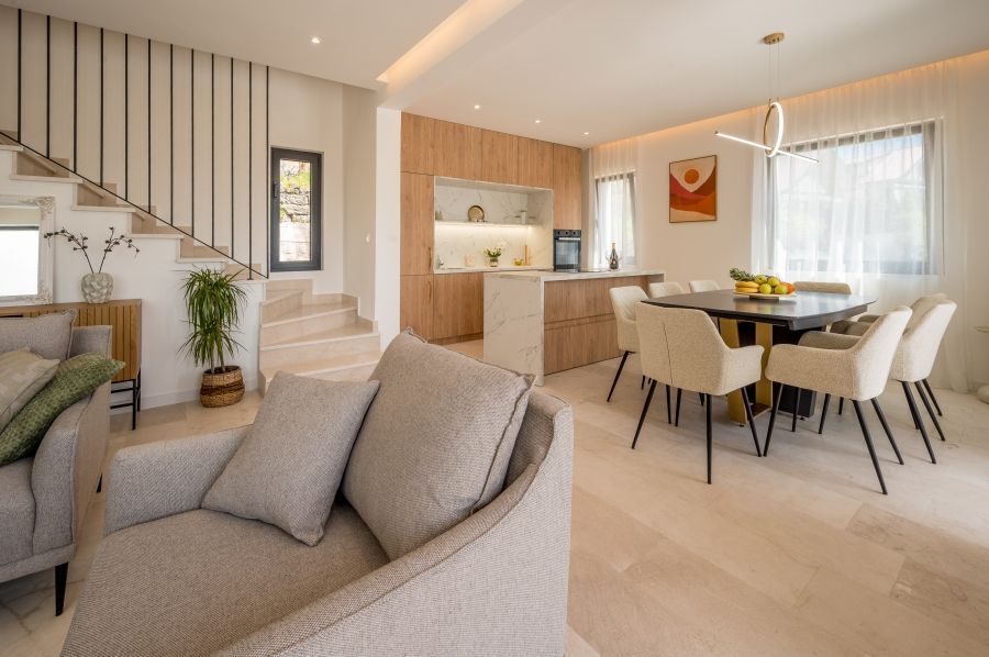 Luksuzna nova vila 250 m² sa bazenom i panoramskim pogledom – Mrčevaц, Tivat - Amfora Real Estate