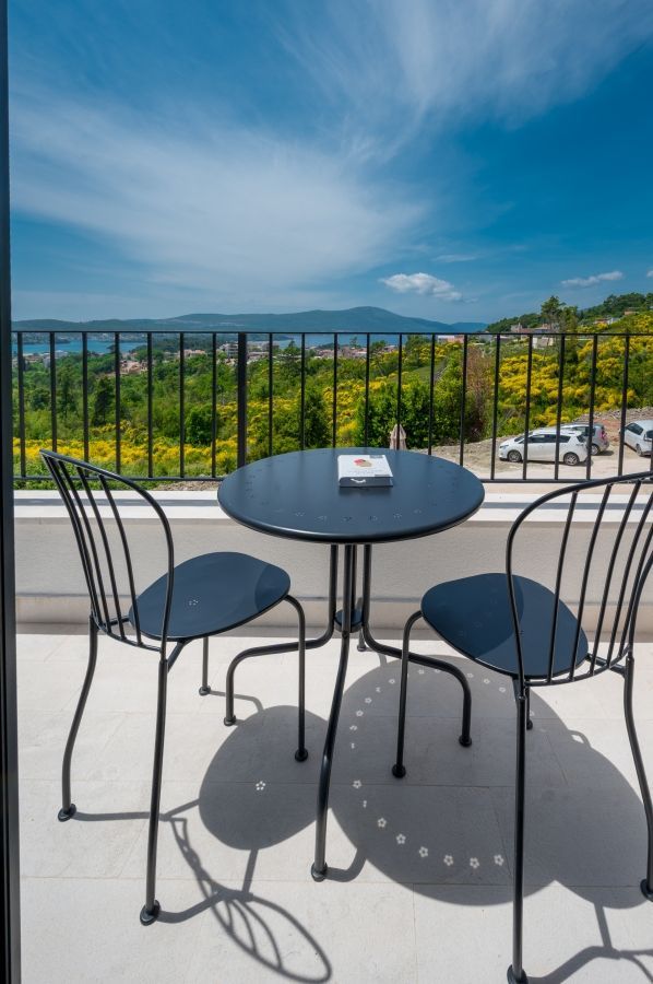 Luksuzna nova vila 250 m² sa bazenom i panoramskim pogledom – Mrčevaц, Tivat - Amfora Real Estate