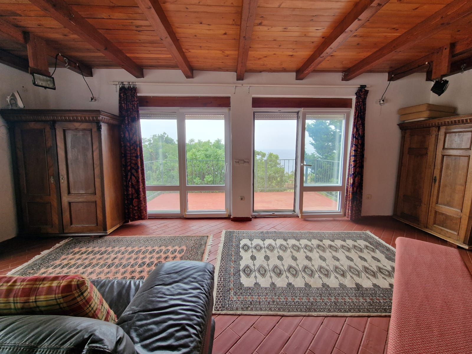 amforaproperty.com/Budva,Skočiđevojka-Kamena kuca sa bazenom i panoramskim pogledom na more
