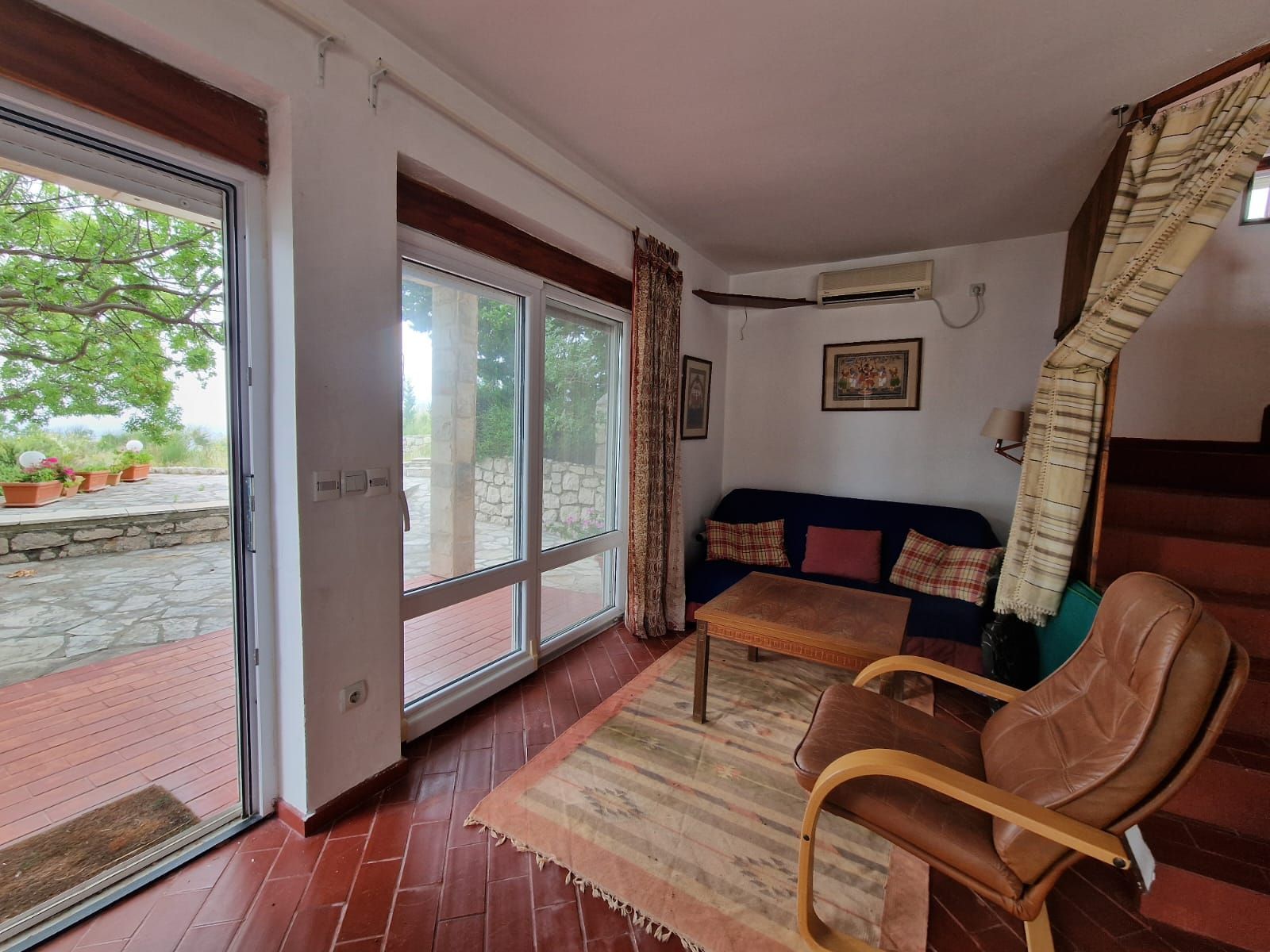 amforaproperty.com/Budva,Skočiđevojka-Kamena kuca sa bazenom i panoramskim pogledom na more