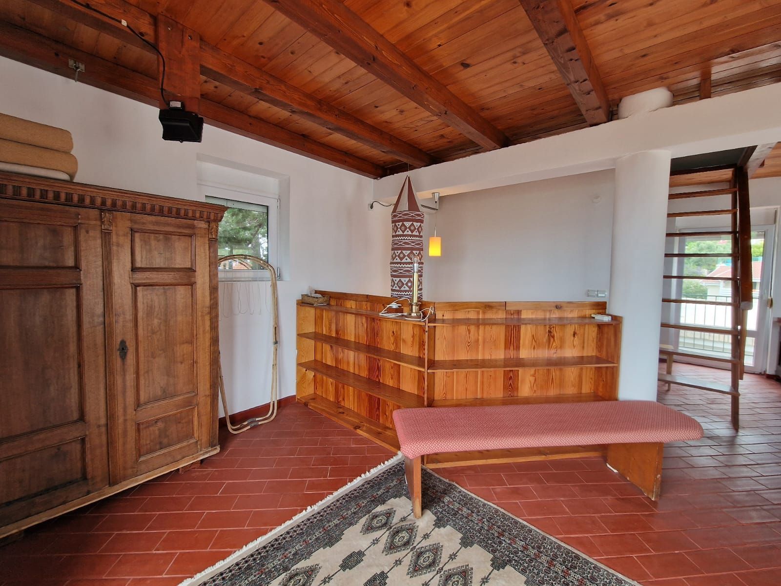 amforaproperty.com/Budva,Skočiđevojka-Kamena kuca sa bazenom i panoramskim pogledom na more