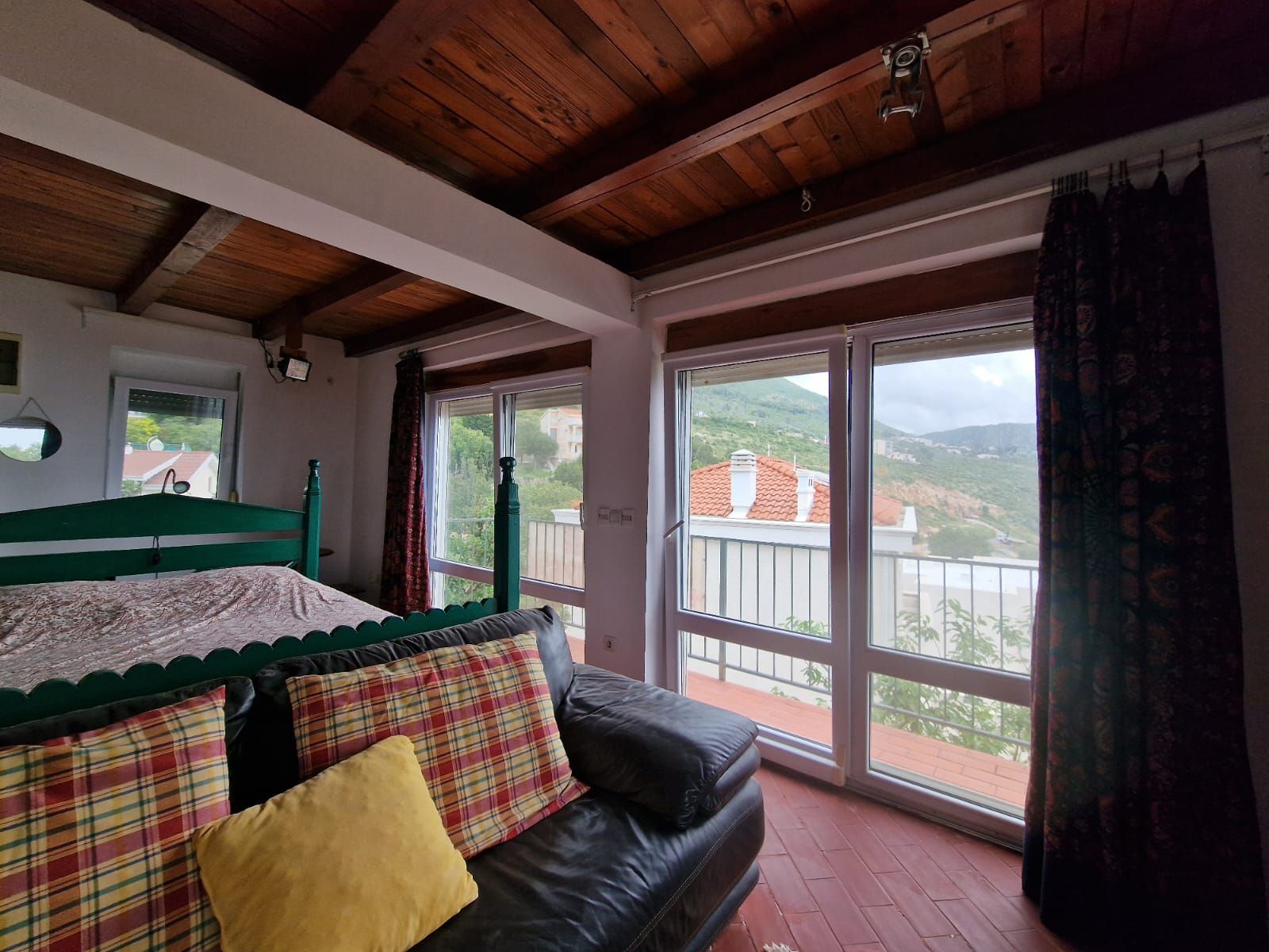 amforaproperty.com/Budva,Skočiđevojka-Kamena kuca sa bazenom i panoramskim pogledom na more