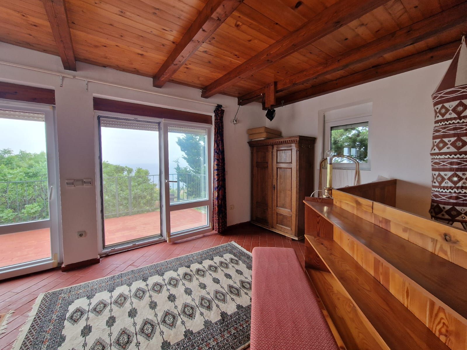 amforaproperty.com/Budva,Skočiđevojka-Kamena kuca sa bazenom i panoramskim pogledom na more