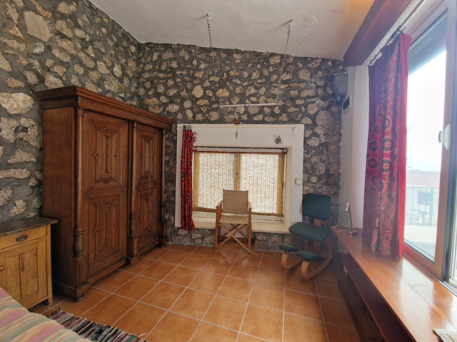 amforaproperty.com/Budva,Skočiđevojka-Kamena kuca sa bazenom i panoramskim pogledom na more