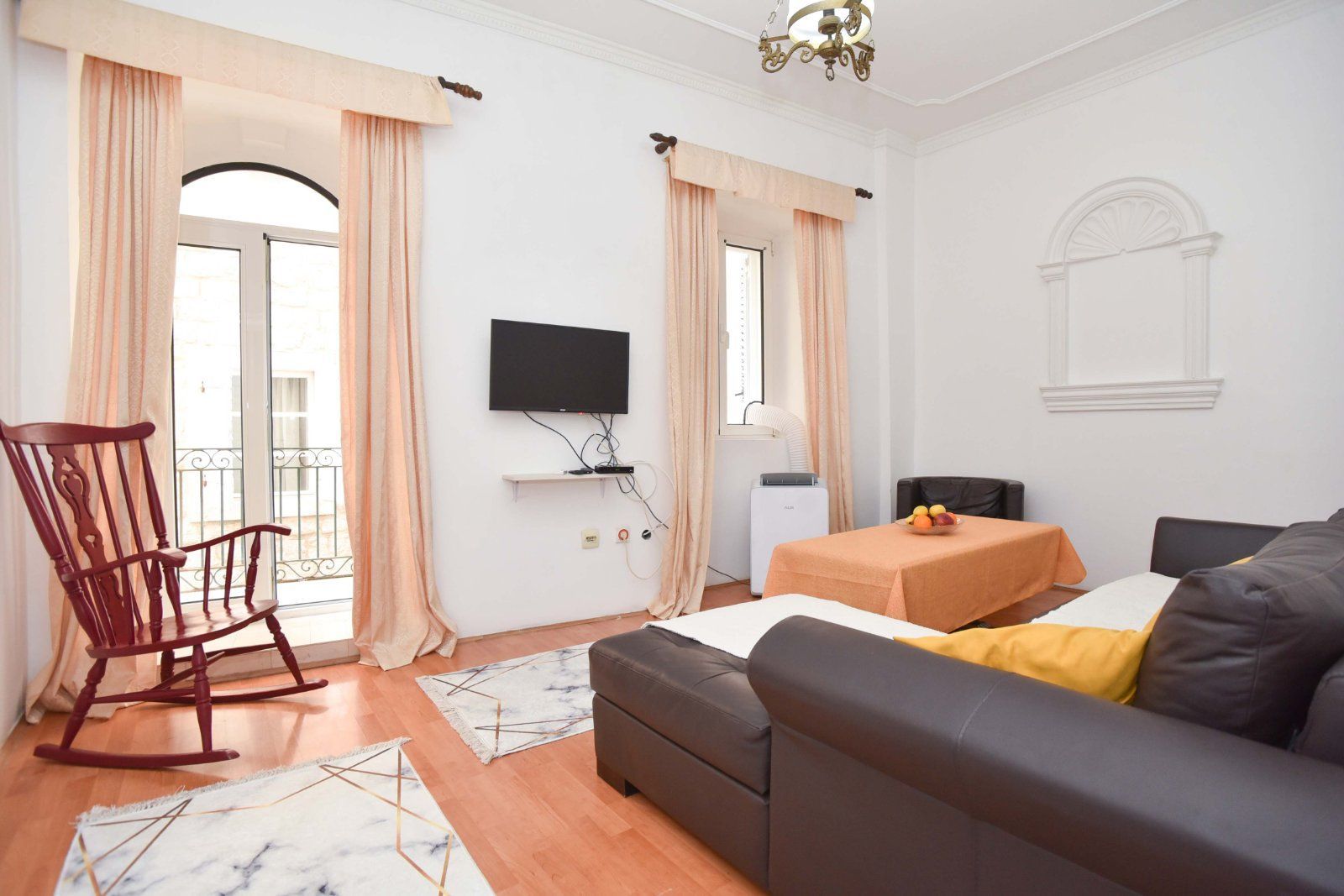 Stari Grad, Budva-Jednosoban stan na duzi period - Amfora Real Estate