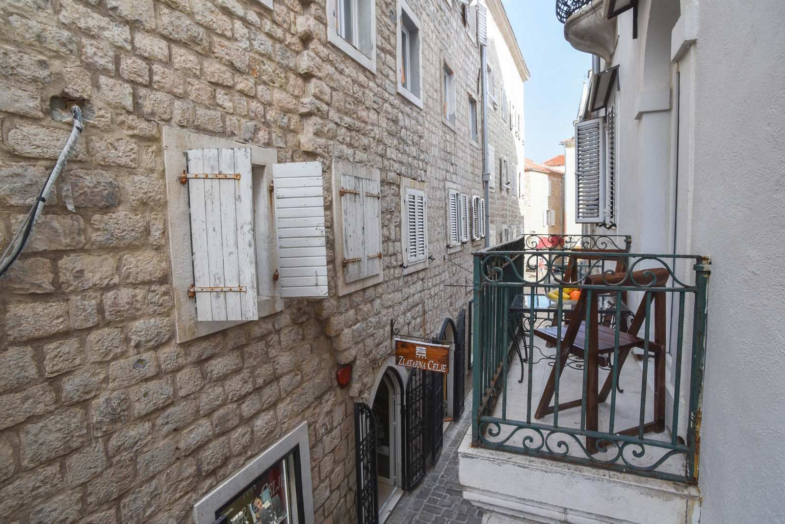 Stari Grad, Budva-Jednosoban stan na duzi period - Amfora Real Estate