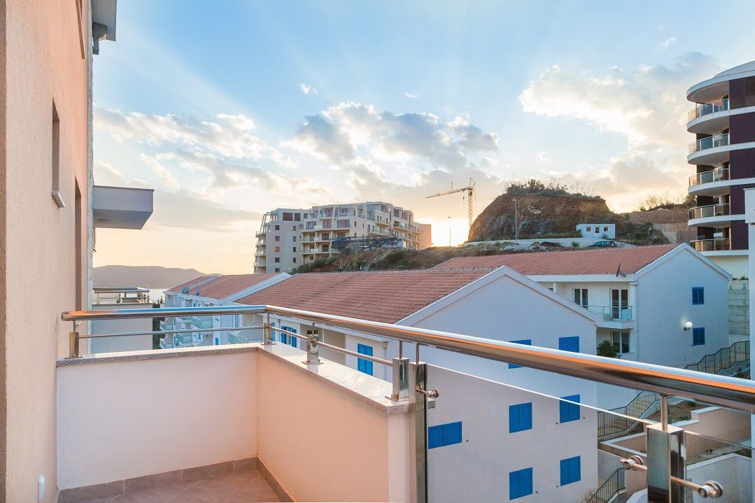 amforaproperty.com/Nov dvosoban stan površine 89m2,Bečići.