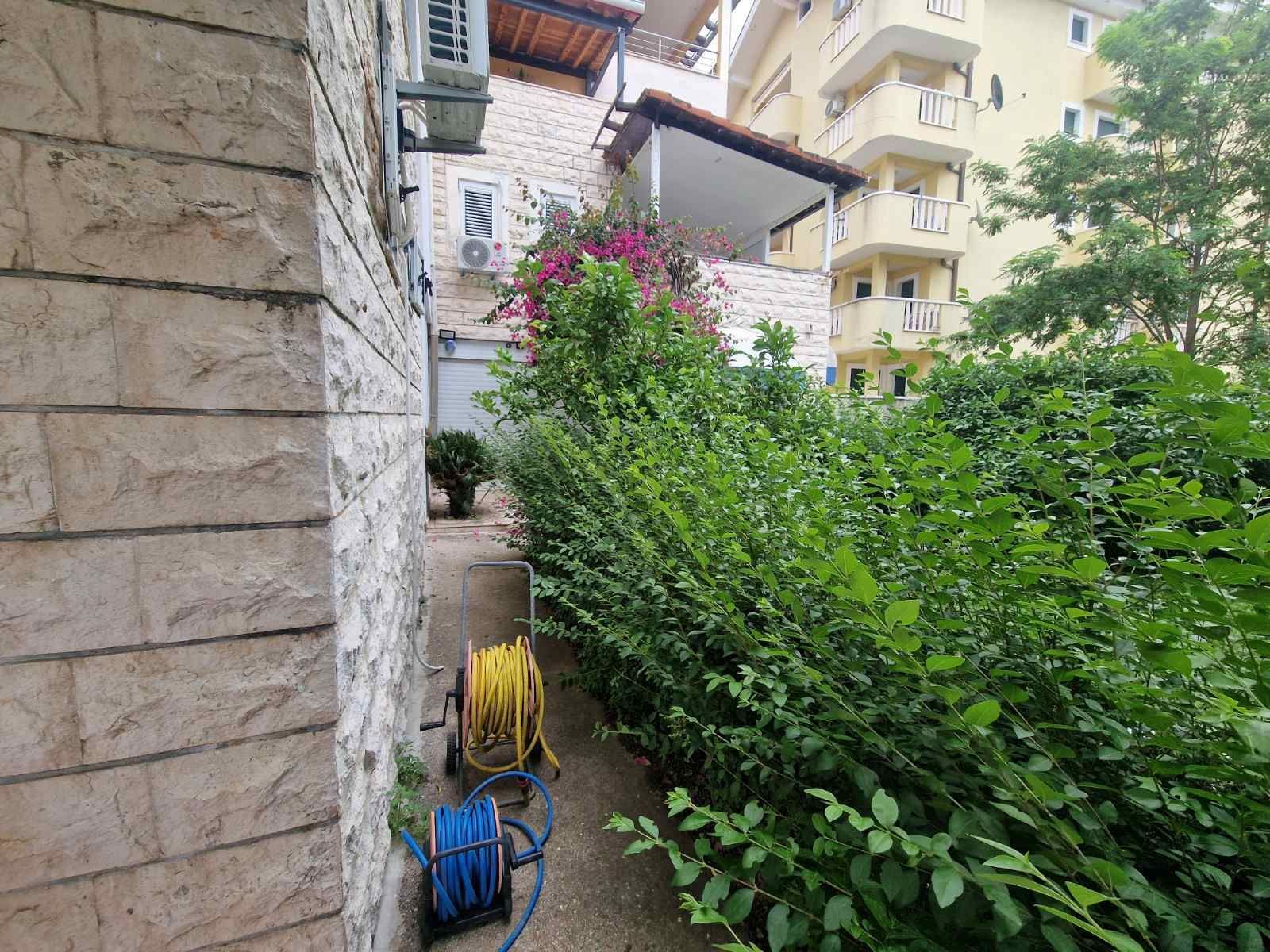 amforaproperty.com/Petrovac-Dvosoban namesten stan 56m2 + 33m2 terase