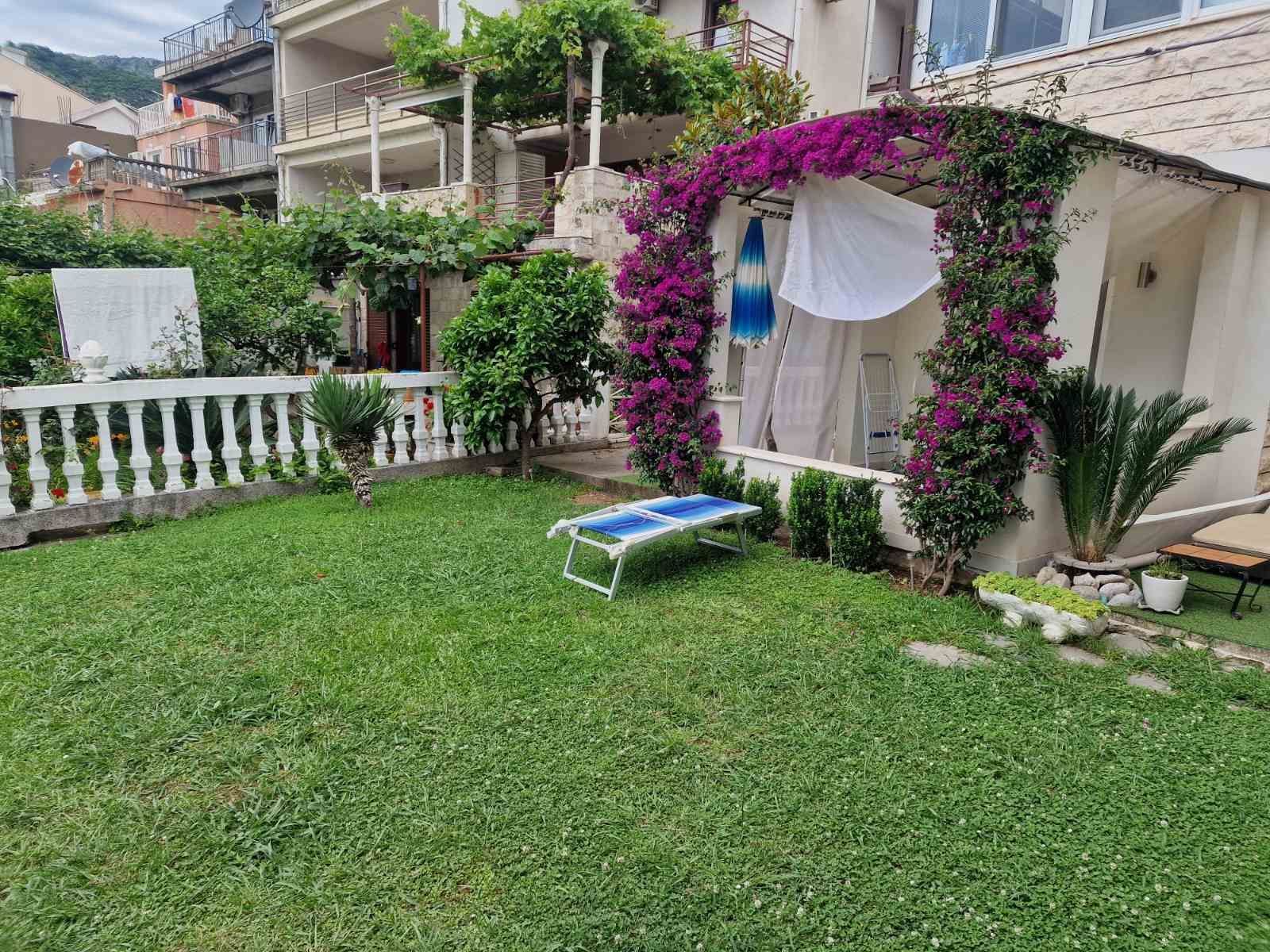 amforaproperty.com/Petrovac-Dvosoban namesten stan 56m2 + 33m2 terase