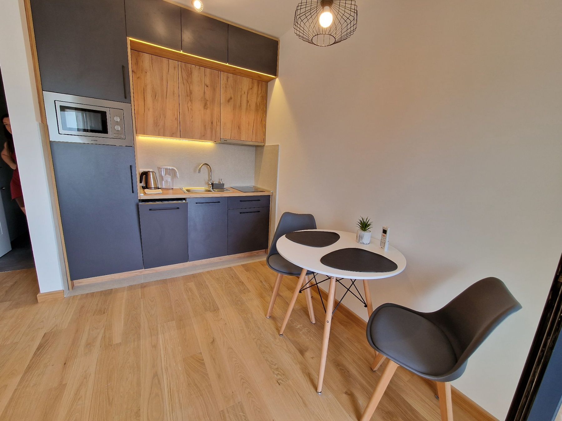 Moderno opremljen studio apartman 32m2 sa pogledom na more u Becicima (NA DUZI PERIOD) - Amfora Real Estate