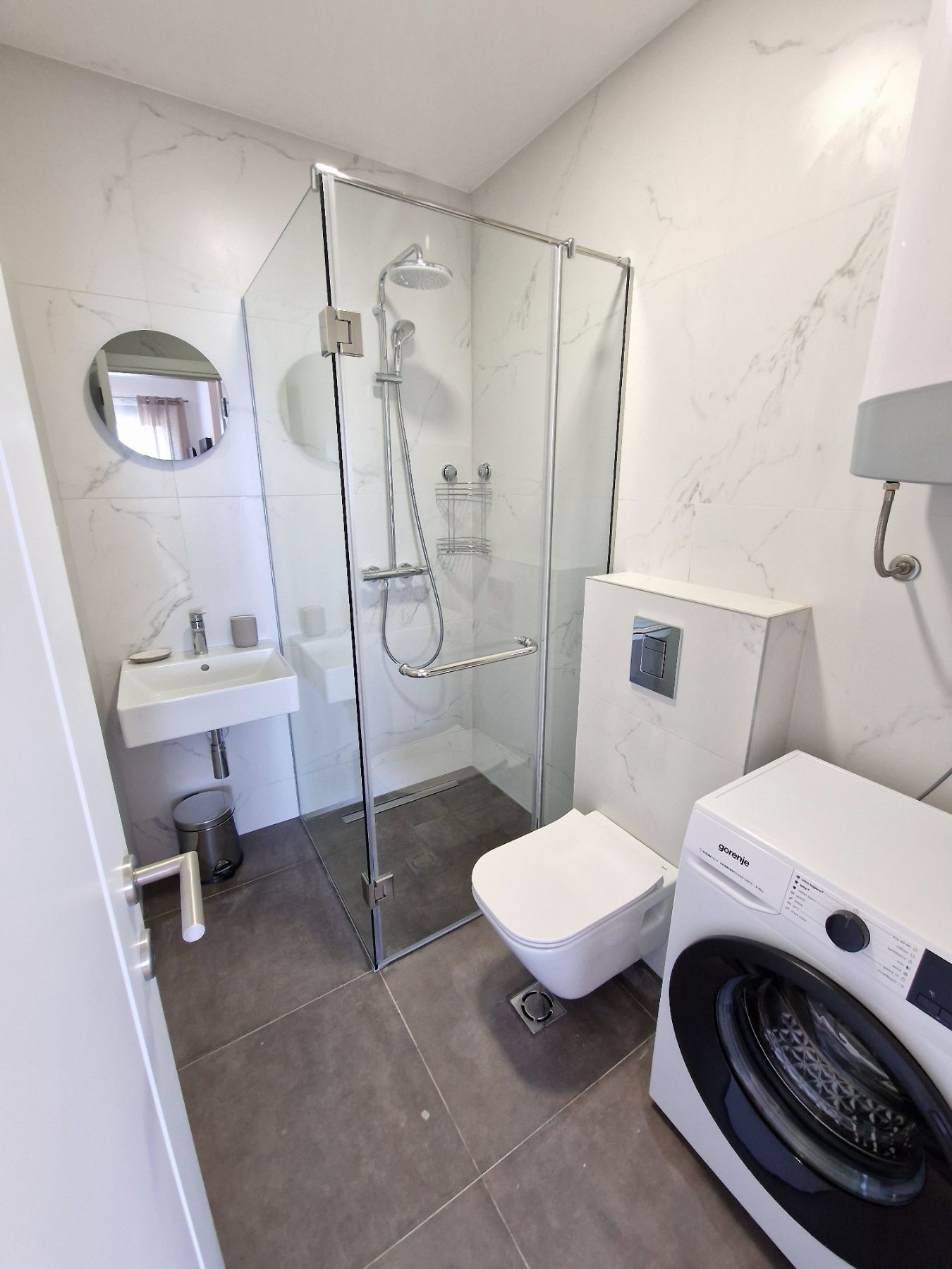 Moderno opremljen studio apartman 32m2 sa pogledom na more u Becicima (NA DUZI PERIOD) - Amfora Real Estate