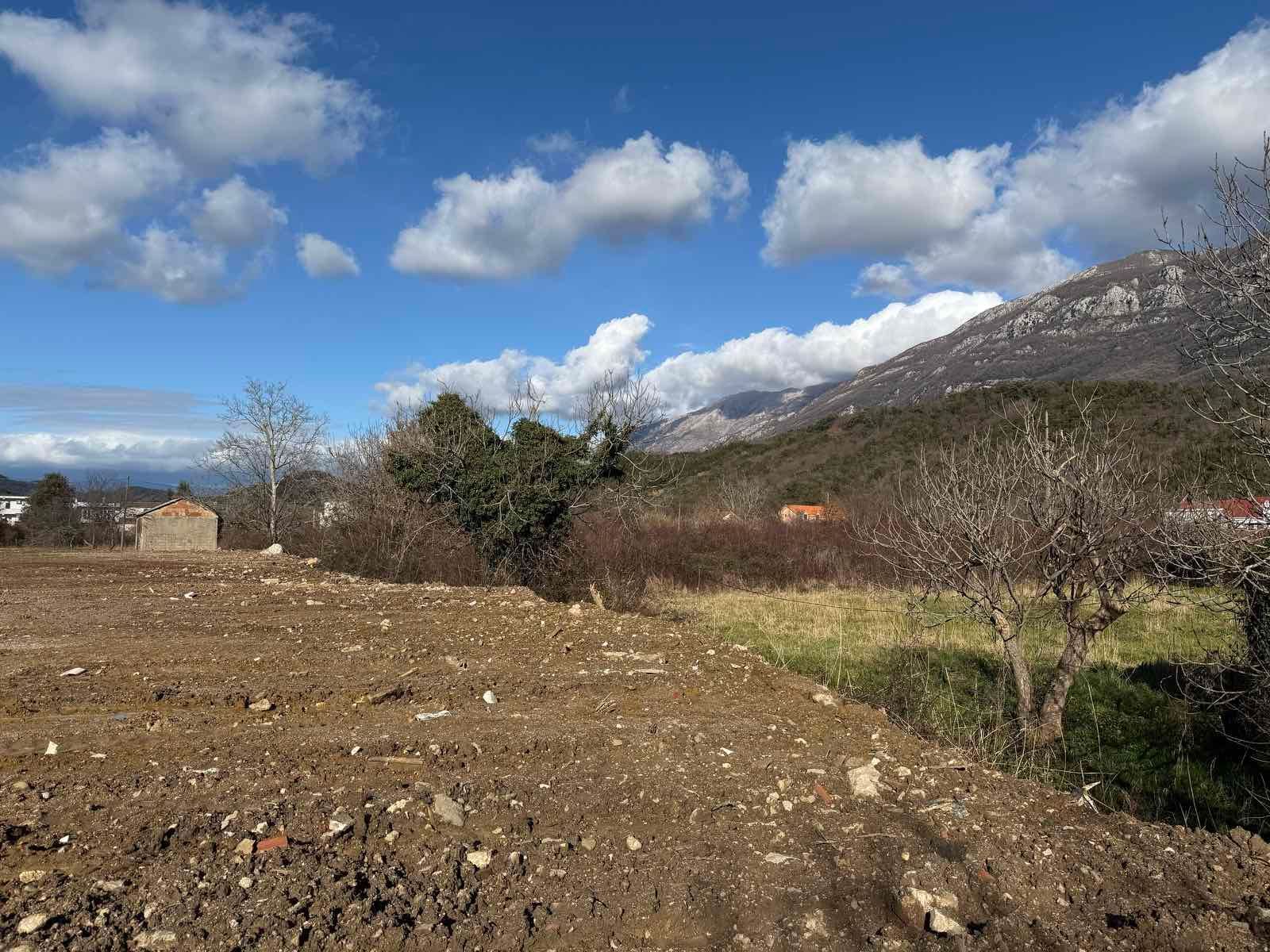 amforaproperty.com/Urbanizovan Plac 2.559m2 za Zajedničku Gradnju (21%) na Magistralnom Putu Budva-Tivat (Kovačko Polje) - Direktno od Vlasnika, Odlična Investicija