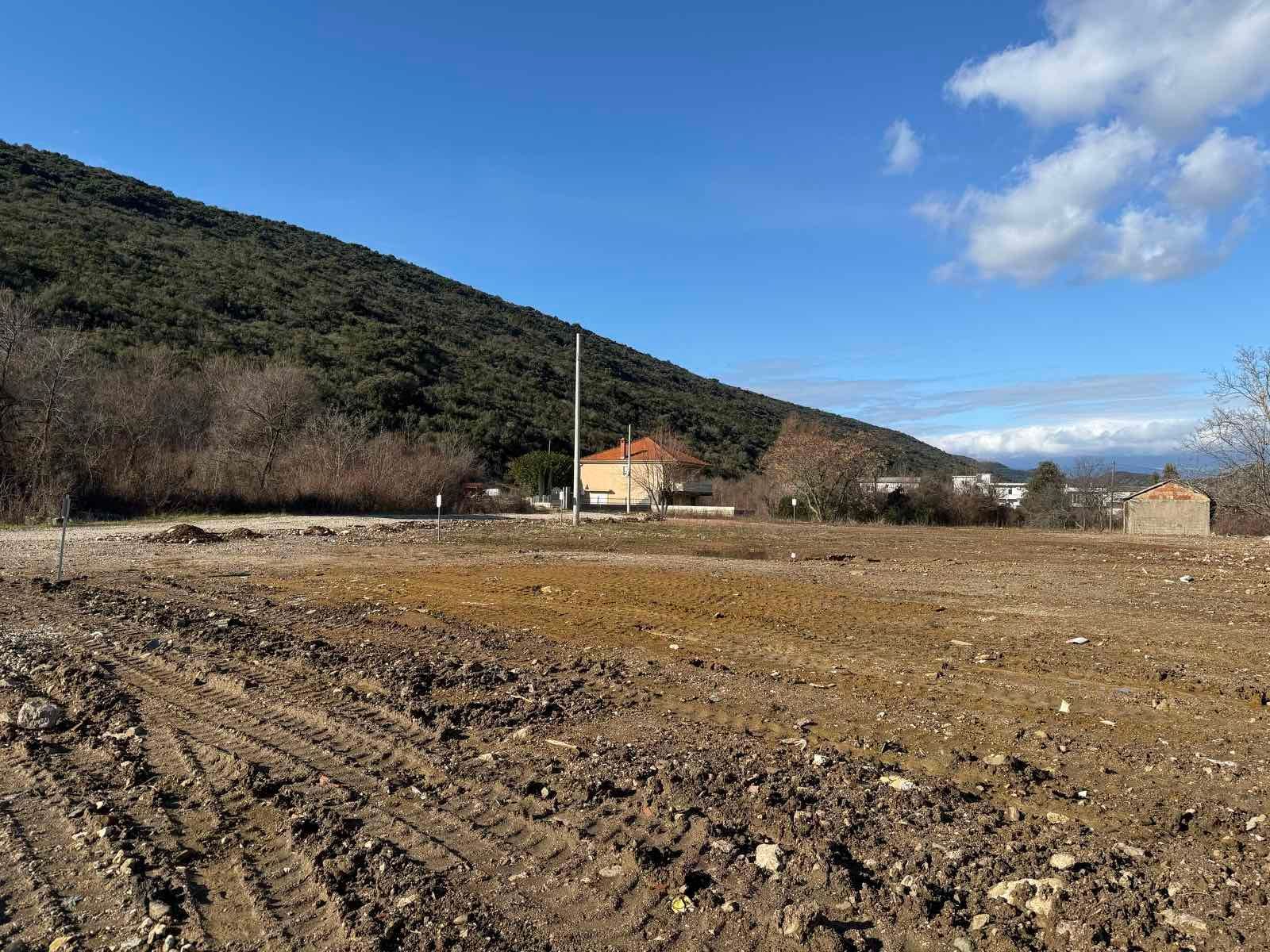 amforaproperty.com/Urbanizovan Plac 2.559m2 za Zajedničku Gradnju (21%) na Magistralnom Putu Budva-Tivat (Kovačko Polje) - Direktno od Vlasnika, Odlična Investicija