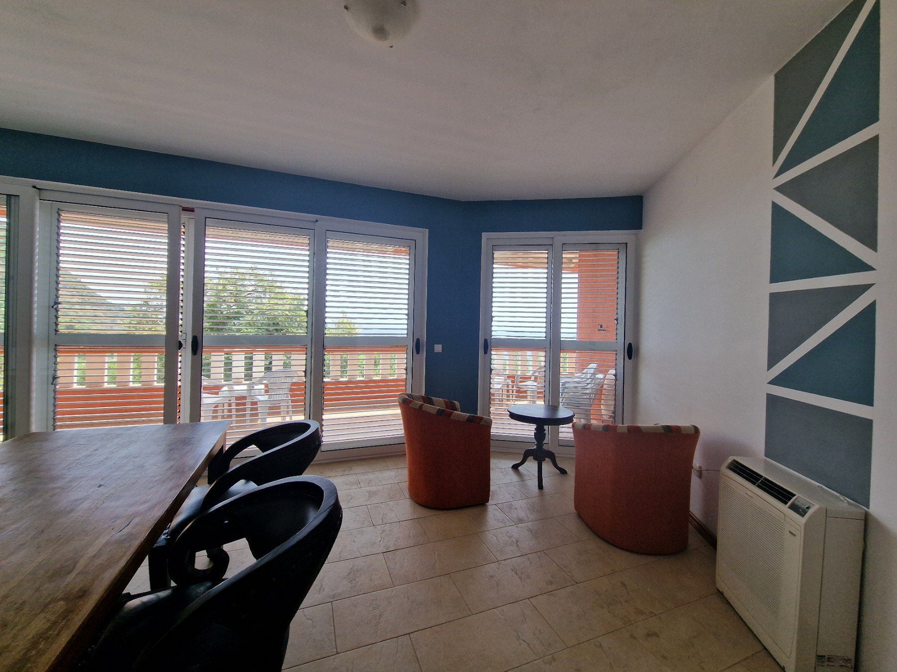 Ekskluzivno izdavanje: Kuća sa panoramskim pogledom na more - Budva, Seoce! Idealno za podzakup i turističko izdavanje! (NA DUZI PERIOD) - Amfora Real Estate