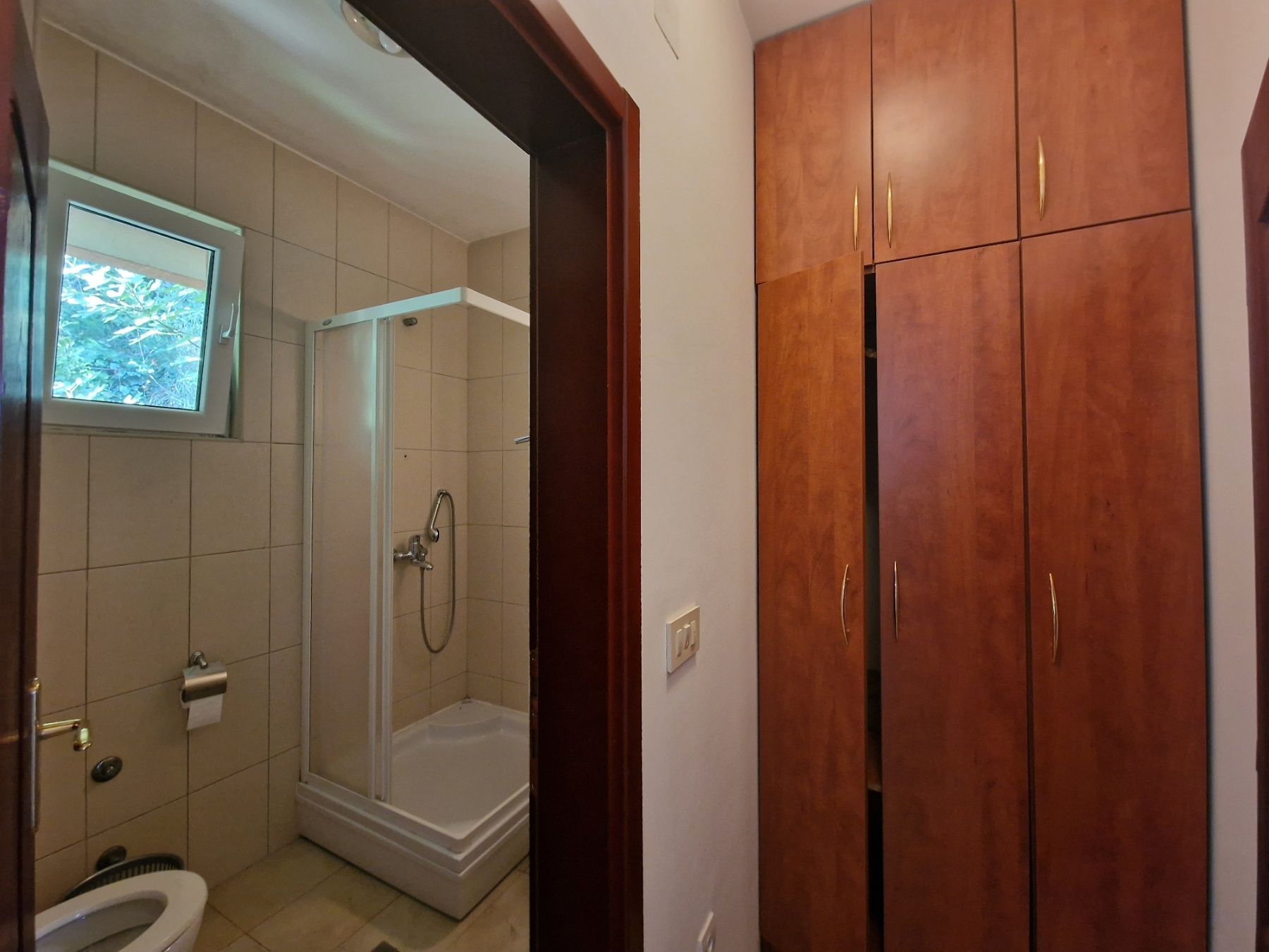 Ekskluzivno izdavanje: Kuća sa panoramskim pogledom na more - Budva, Seoce! Idealno za podzakup i turističko izdavanje! (NA DUZI PERIOD) - Amfora Real Estate