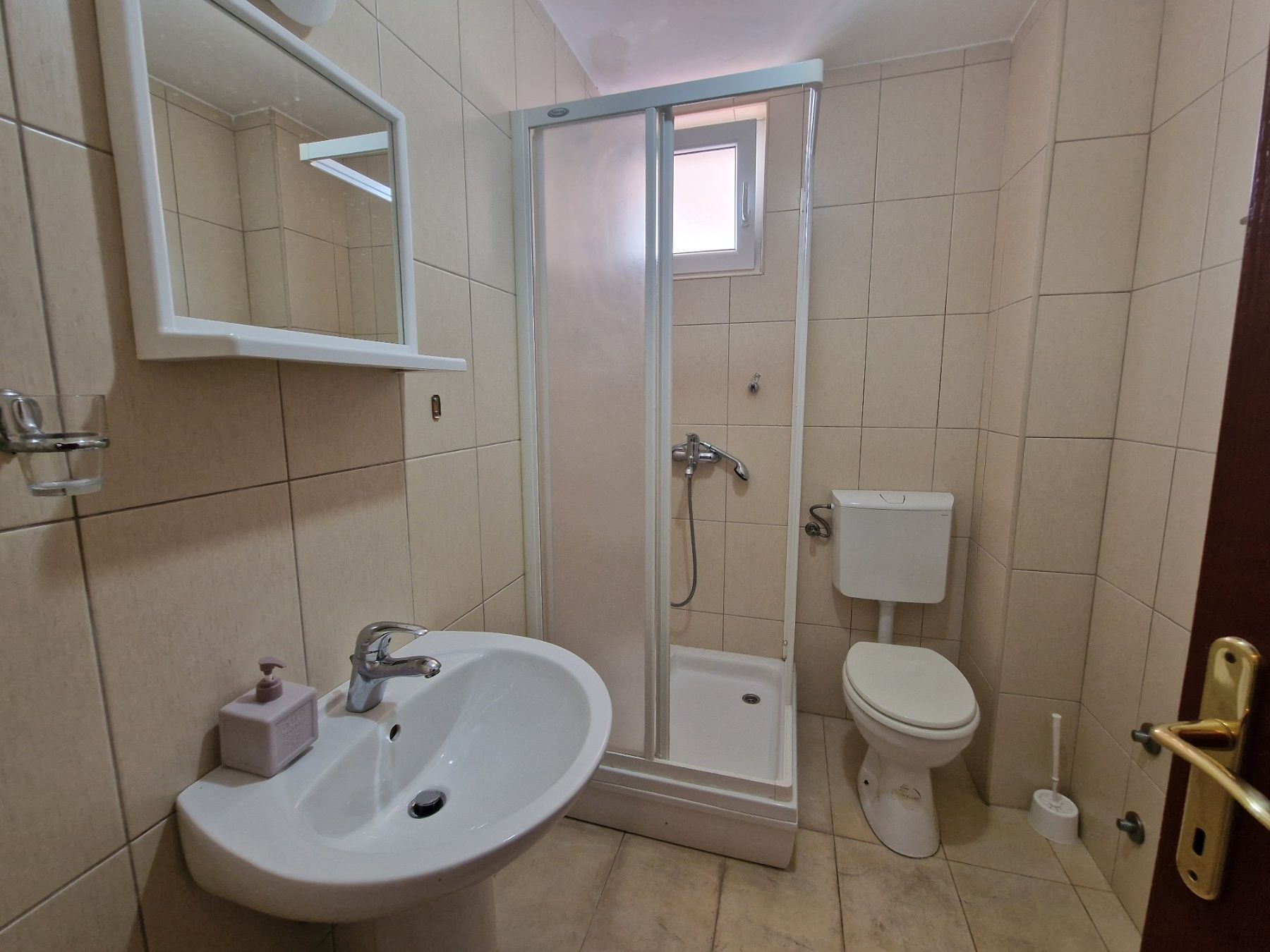 Ekskluzivno izdavanje: Kuća sa panoramskim pogledom na more - Budva, Seoce! Idealno za podzakup i turističko izdavanje! (NA DUZI PERIOD) - Amfora Real Estate