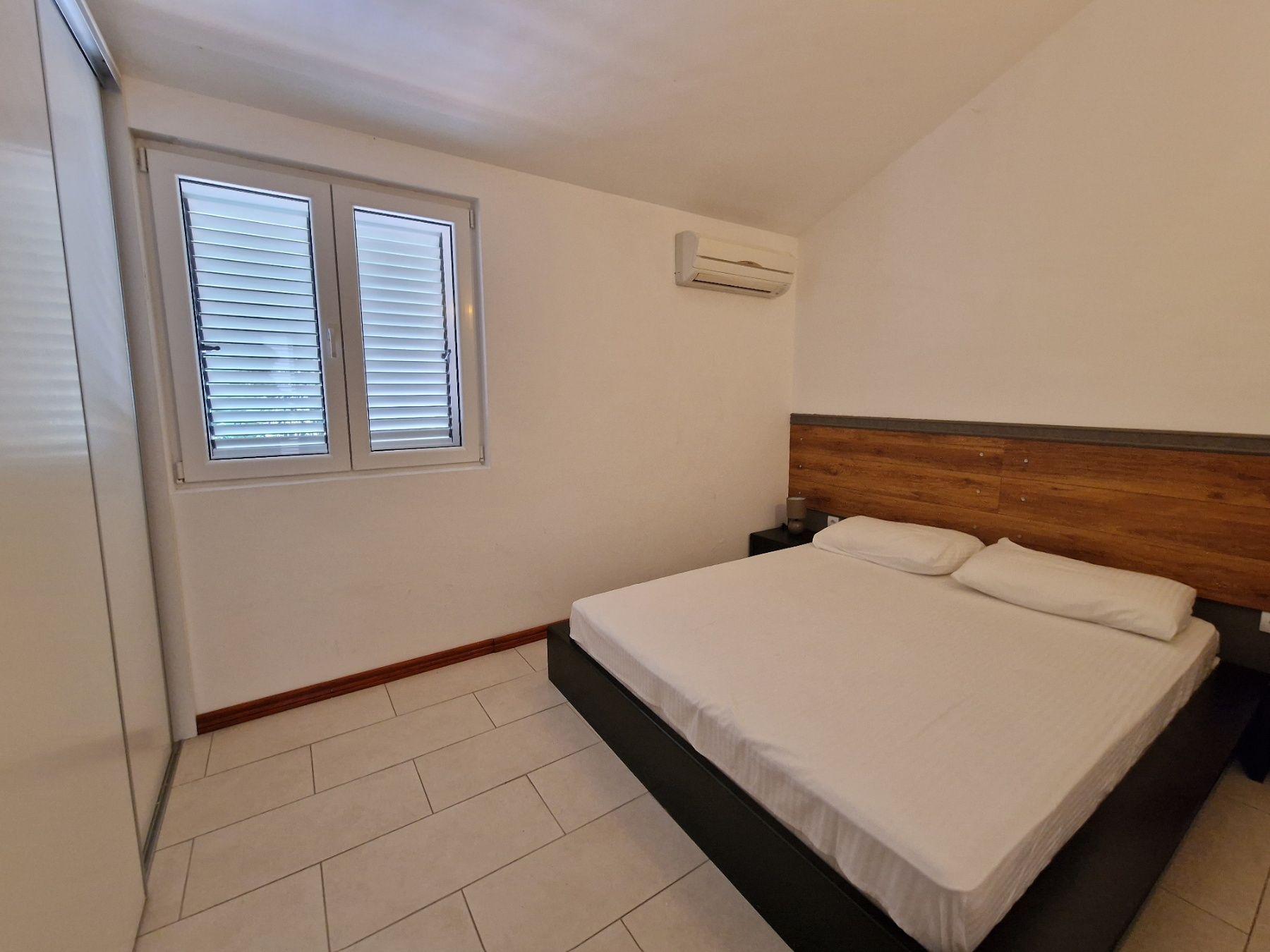 Ekskluzivno izdavanje: Kuća sa panoramskim pogledom na more - Budva, Seoce! Idealno za podzakup i turističko izdavanje! (NA DUZI PERIOD) - Amfora Real Estate