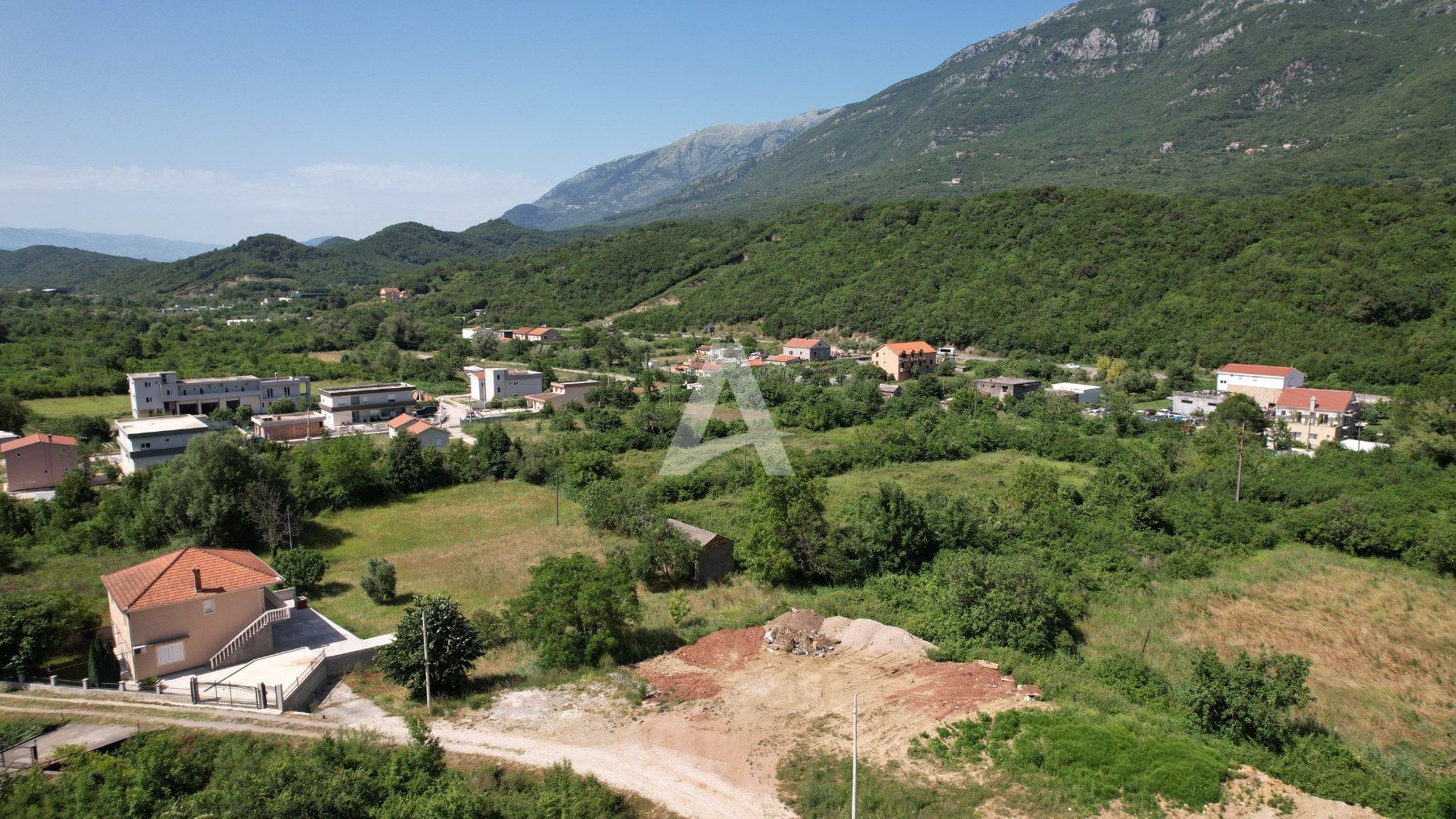 amforaproperty.com/Izdavanje Hale na Duži Period u Kovačima, Opština Kotor - Izgradnja po Vašim Potrebama