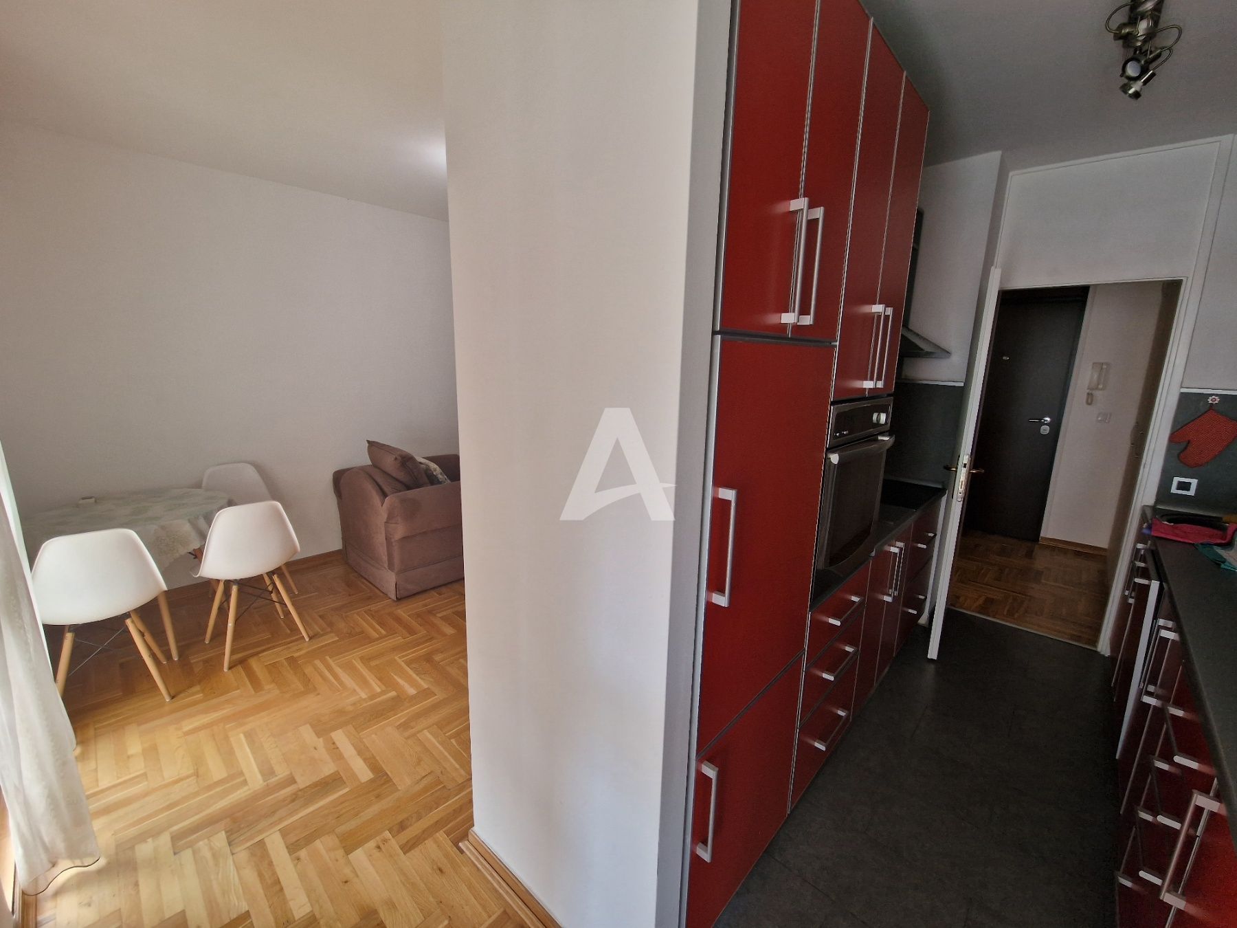 amforaproperty.com/Jednosoban stan 52m2 u centru Budve (NA DUZI PERIOD)