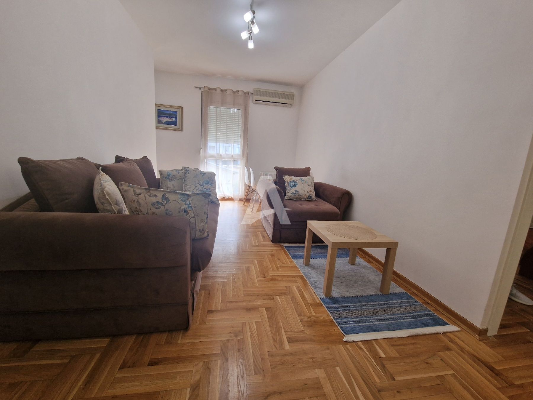 amforaproperty.com/Jednosoban stan 52m2 u centru Budve (NA DUZI PERIOD)