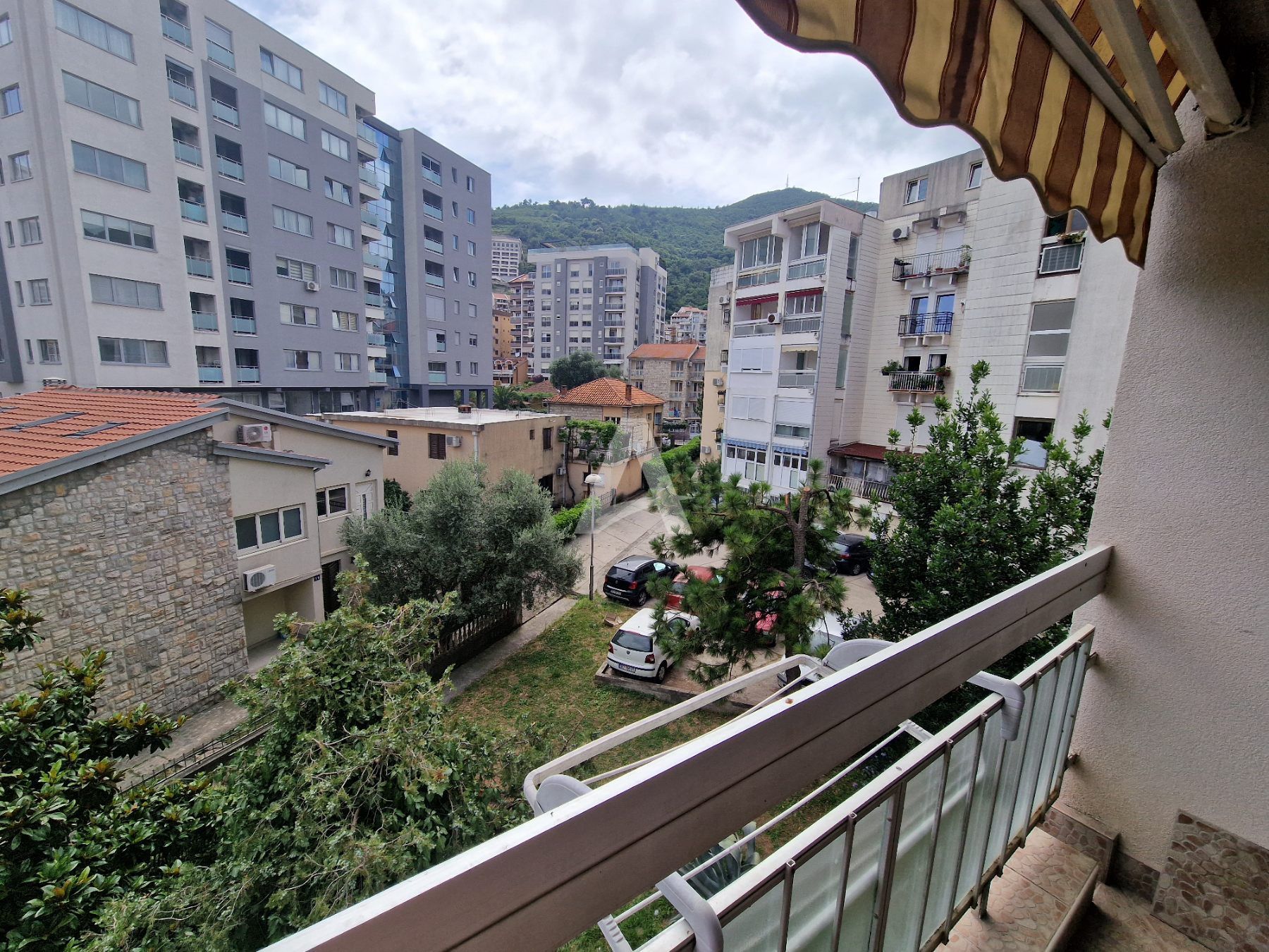 amforaproperty.com/Jednosoban stan 52m2 u centru Budve (NA DUZI PERIOD)