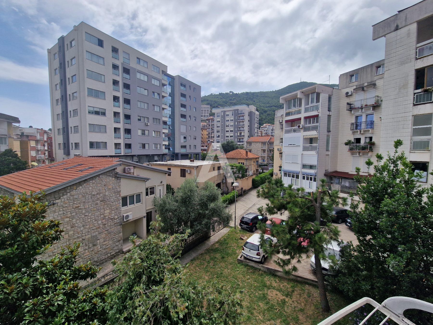 amforaproperty.com/Jednosoban stan 52m2 u centru Budve (NA DUZI PERIOD)