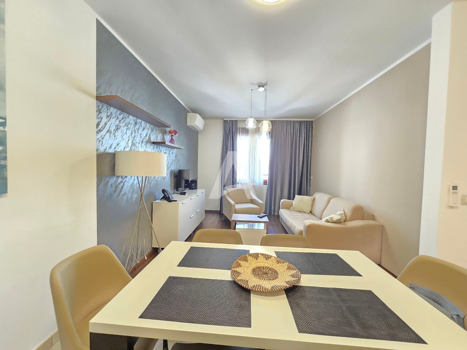 amforaproperty.com/TROSOBAN APARTMAN ANATOLIA BEČIĆI-STAN NA DAN