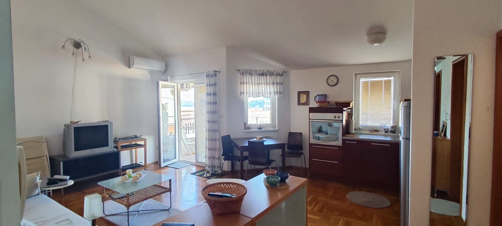 amforaproperty.com/Dvosoban stan 55m2 sa pogledom na more i garaznim mestom,Rafailovići