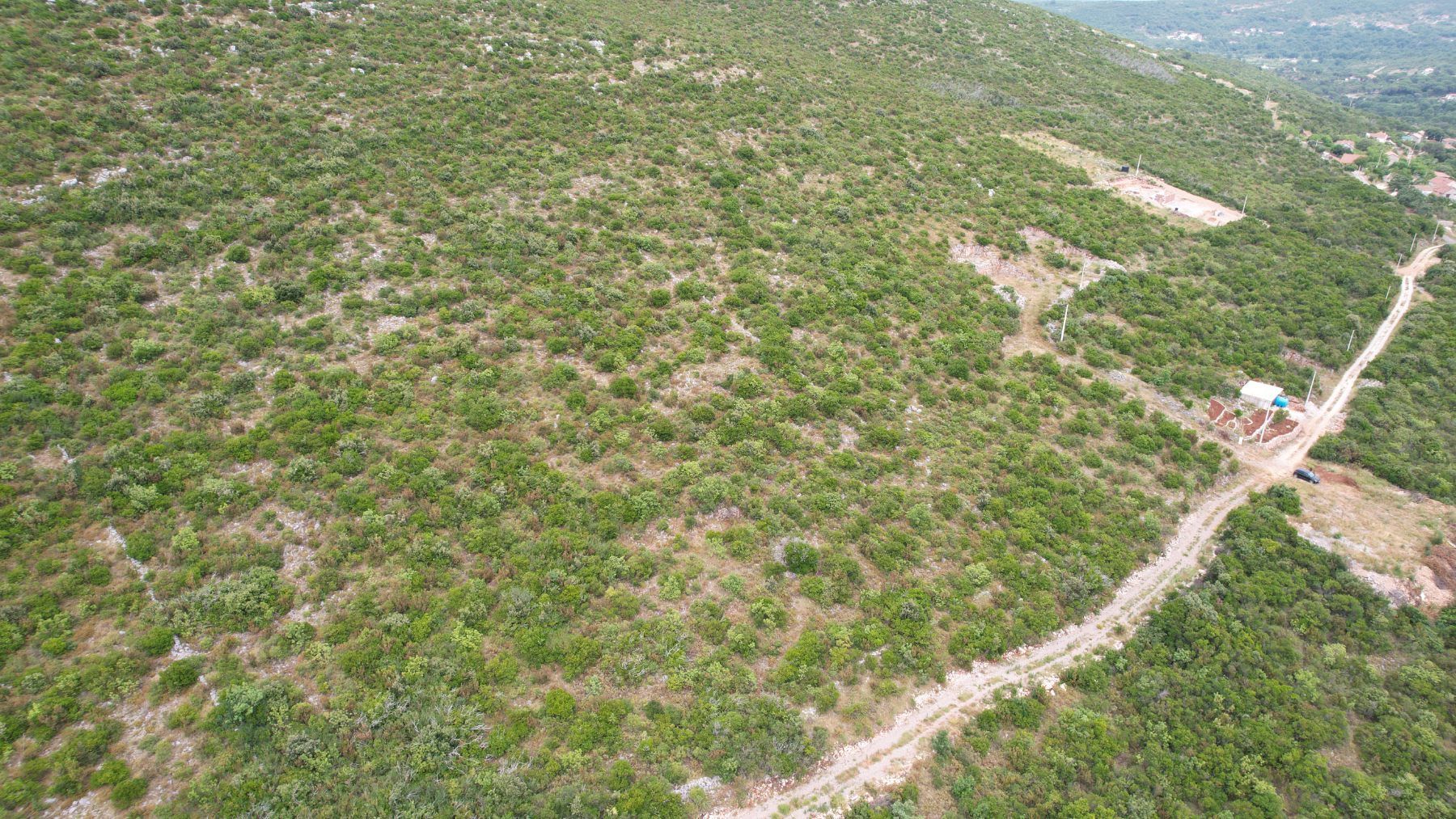 amforaproperty.com/Urbanizovan plac 2000m2 sa pogledom na more-Zagora, Kotor