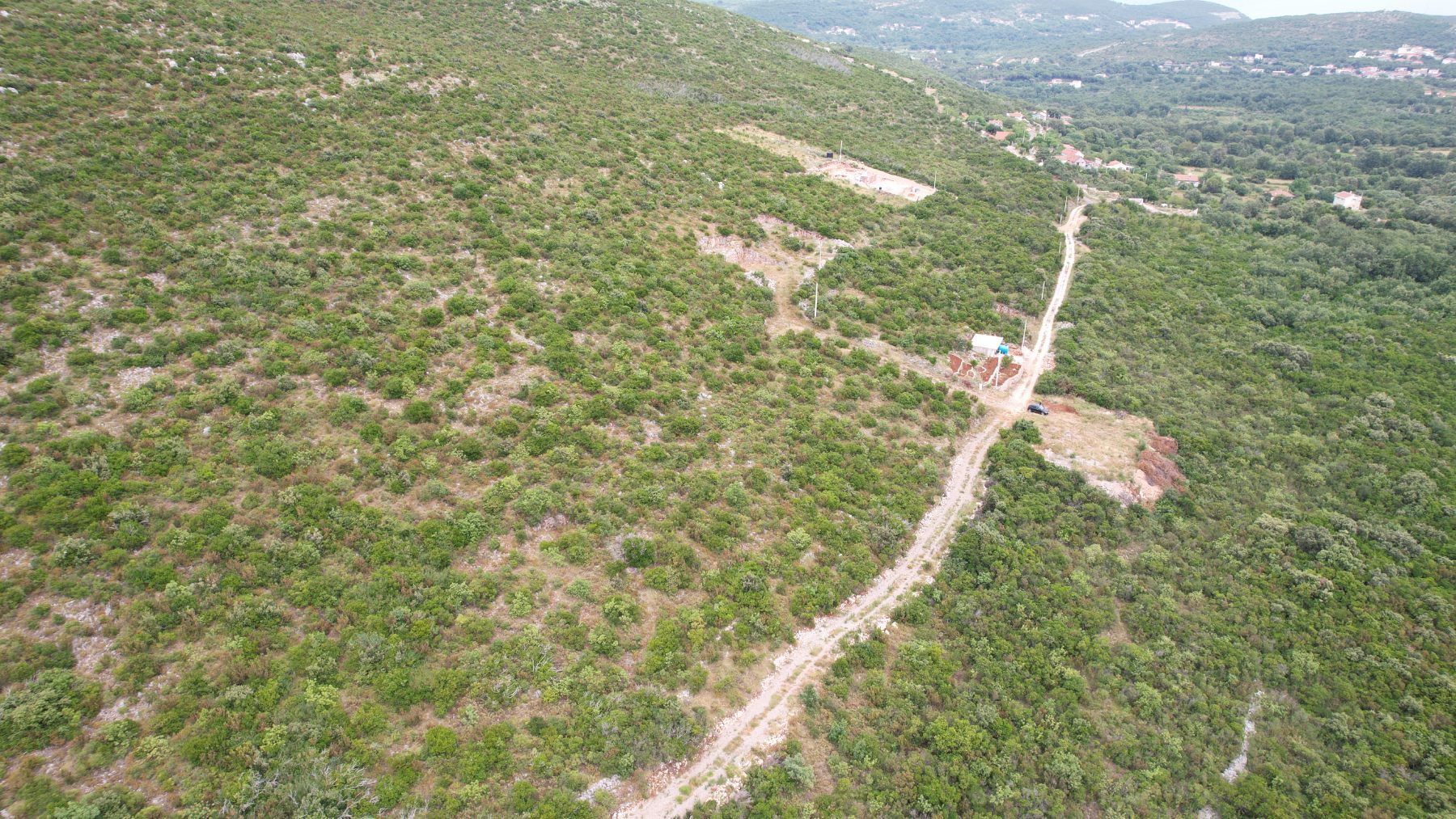 amforaproperty.com/Urbanizovan plac 2000m2 sa pogledom na more-Zagora, Kotor