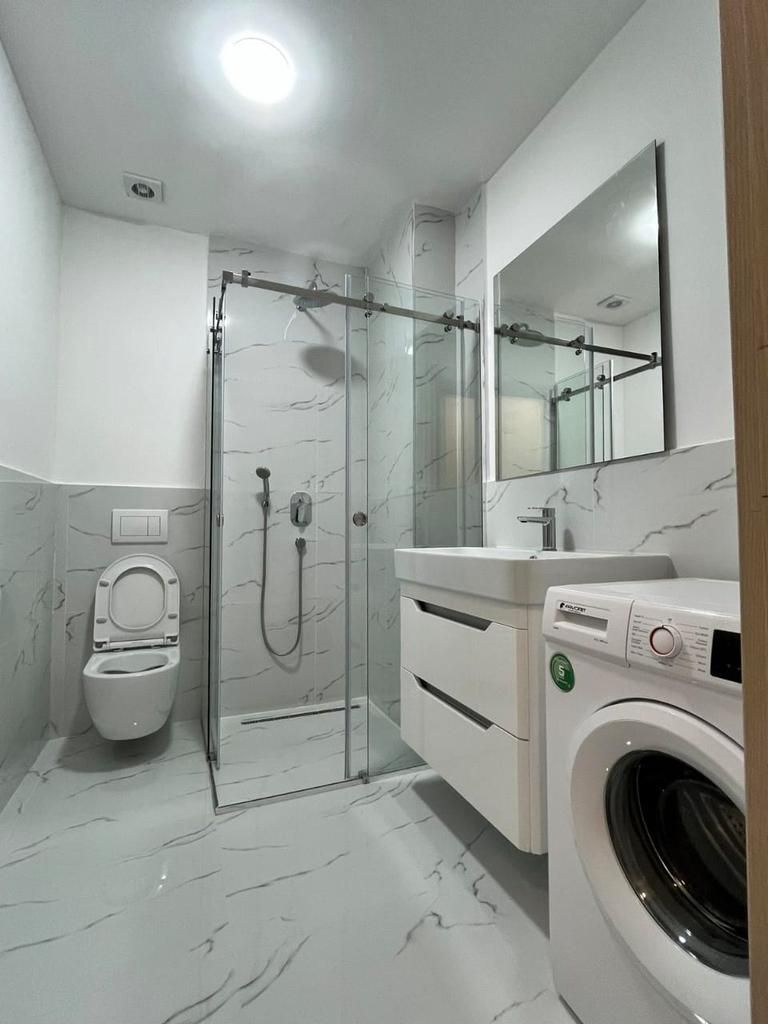 Izdavanje jednosobnog stana 60m2 sa garaznim mestom na prvoj liniji mora,Rafailovici (NA PERIOD DO 01.06.2026) - Amfora Real Estate