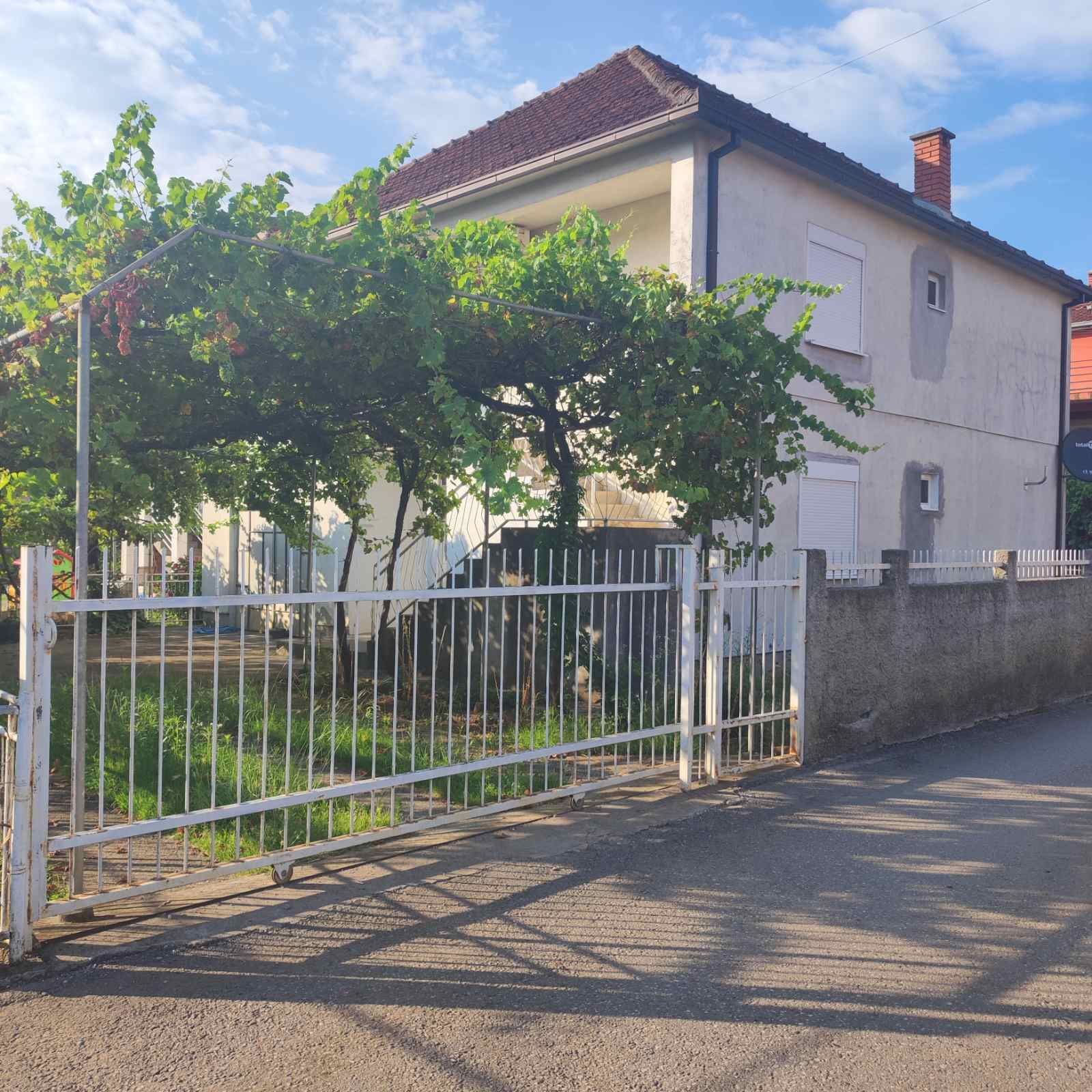 amforaproperty.com/Podgorica, Zagorič-Sprat kuce 107m2