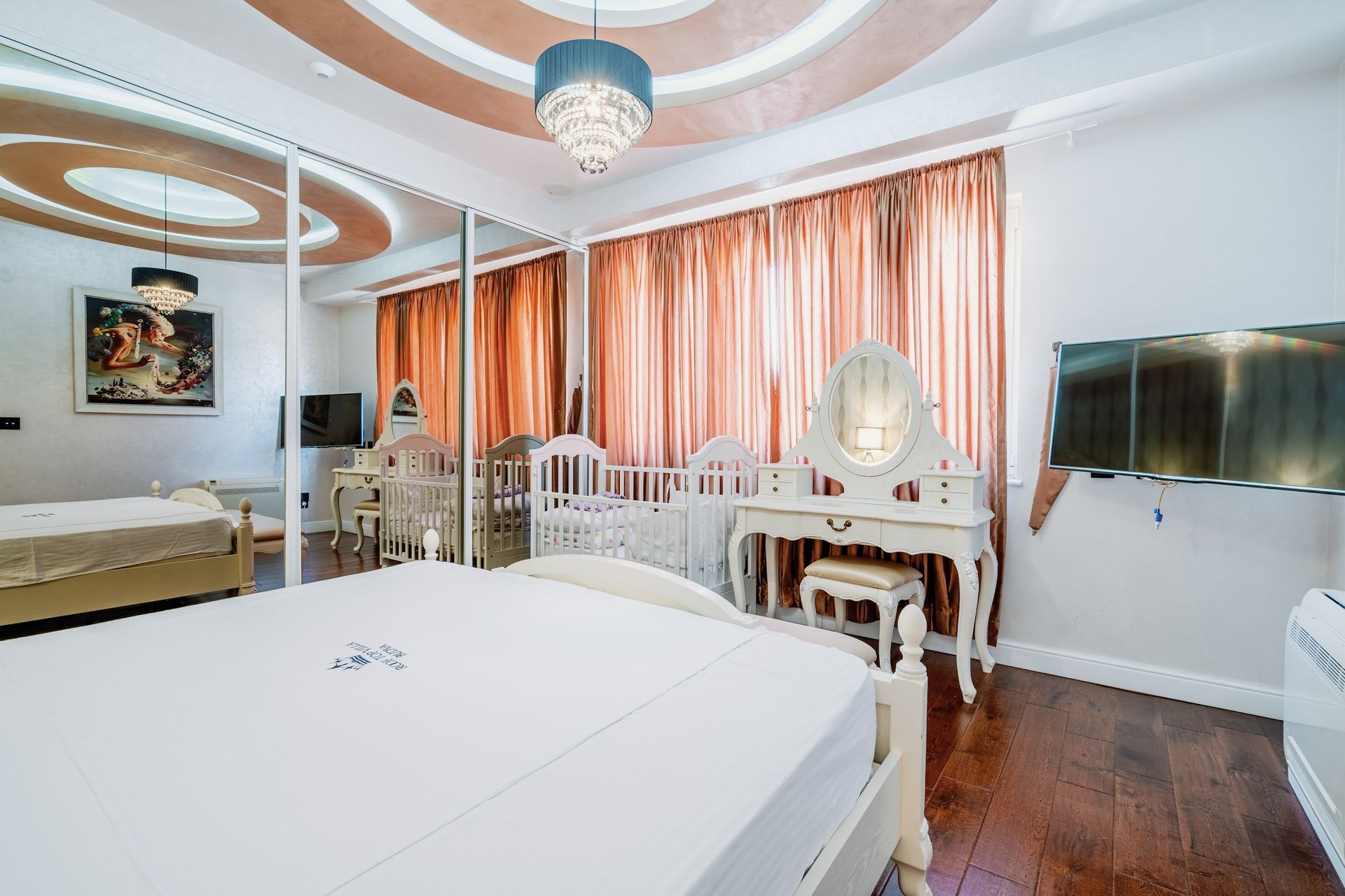 amforaproperty.com/Budva-Luksuzni Penthouse sa Panoramskim Pogledom na More i Krovnim Bazenom