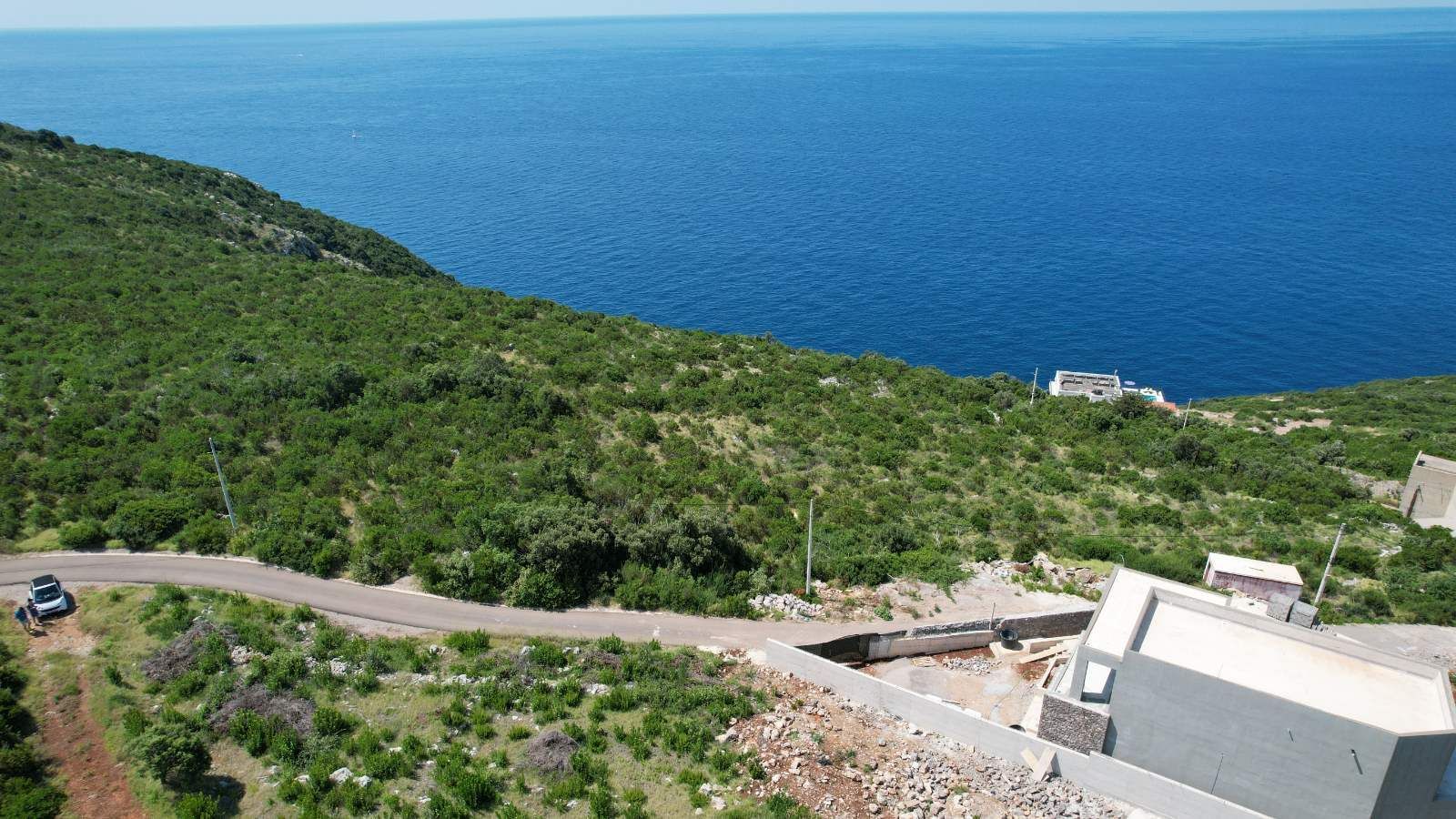 amforaproperty.com/Urbanizovan plac 1675m2 na obali mora-Zagora, Kotor