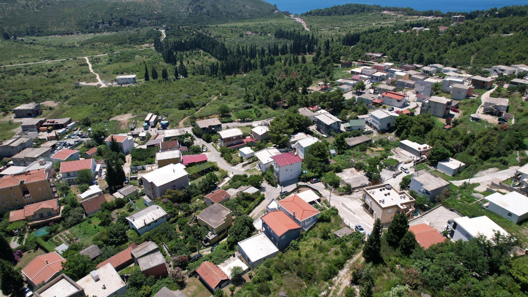 amforaproperty.com/Prodaja plac 400m2 u Sutomoru, Crna Gora - Đuričine vode