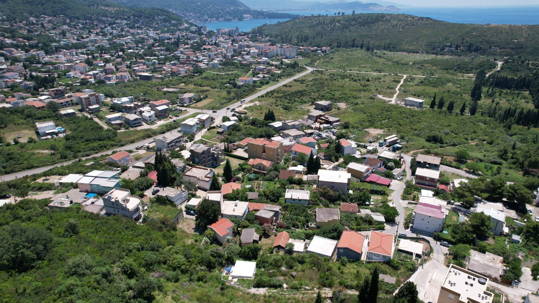 amforaproperty.com/Prodaja plac 400m2 u Sutomoru, Crna Gora - Đuričine vode