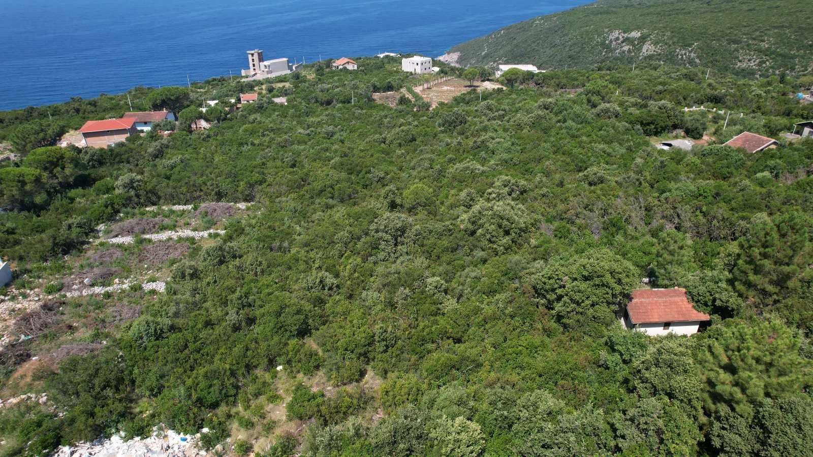 amforaproperty.com/Urbanizovan Plac na prodaju 1100m2 Zagora, opština Kotor, Crna Gora - Pogled na more