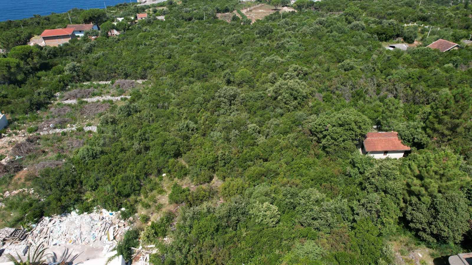 amforaproperty.com/Urbanizovan Plac na prodaju 1100m2 Zagora, opština Kotor, Crna Gora - Pogled na more